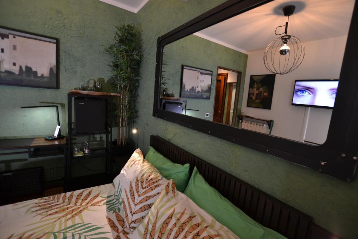 Double Room with Private Bathroom photo 3