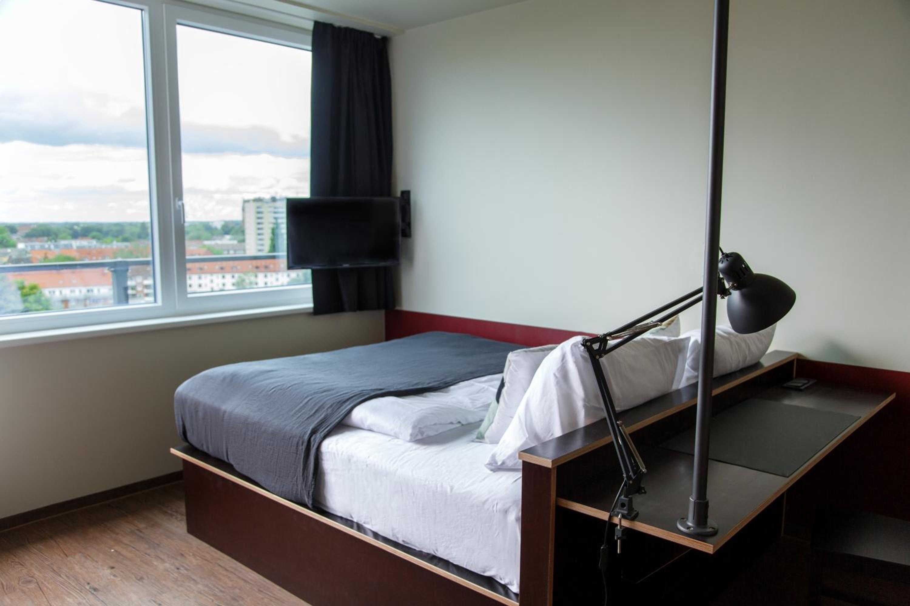 Medium Studio with Kitchenette without Air-Conditioner - Photo 9