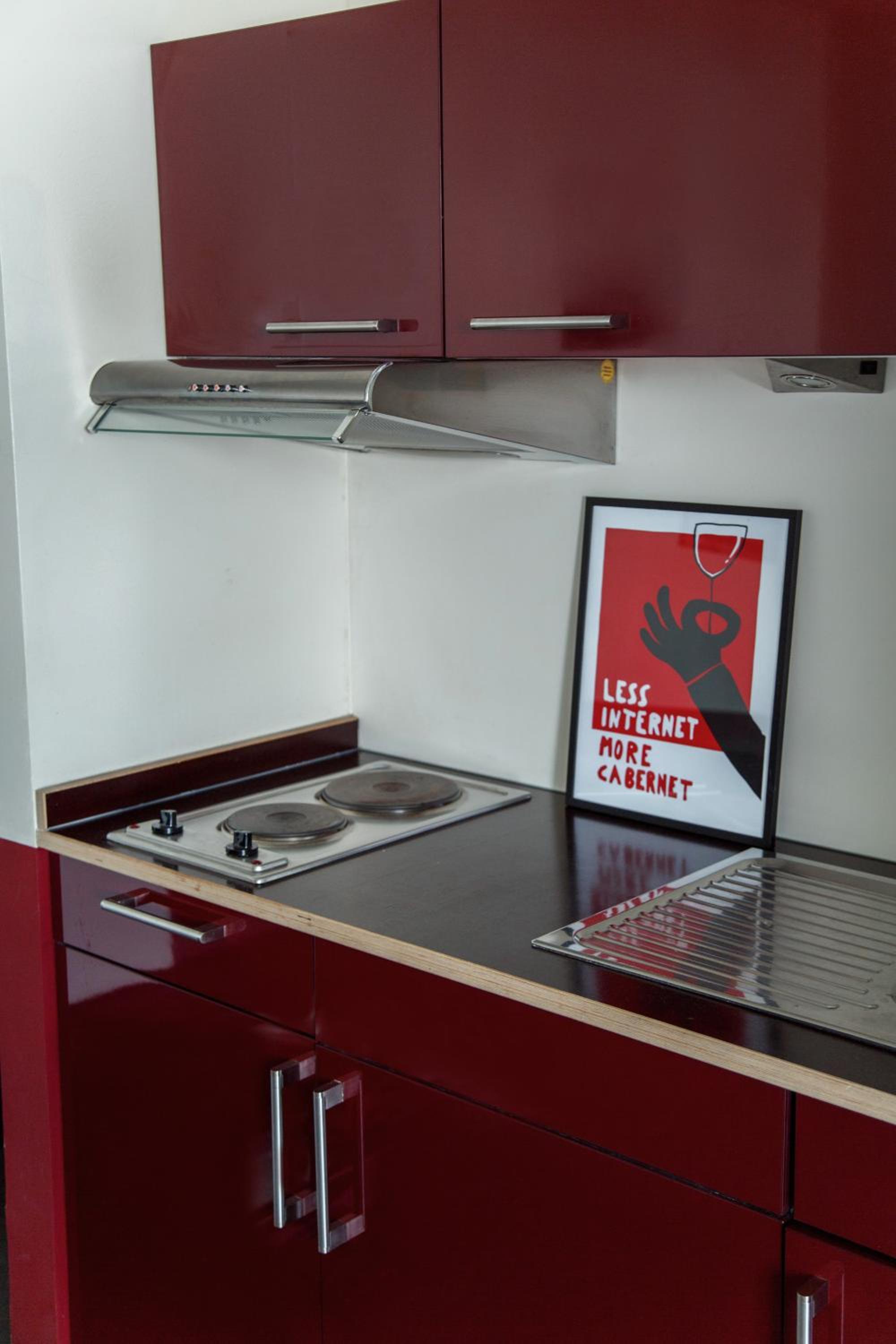 Medium Studio with Kitchenette without Air-Conditioner - Photo 14