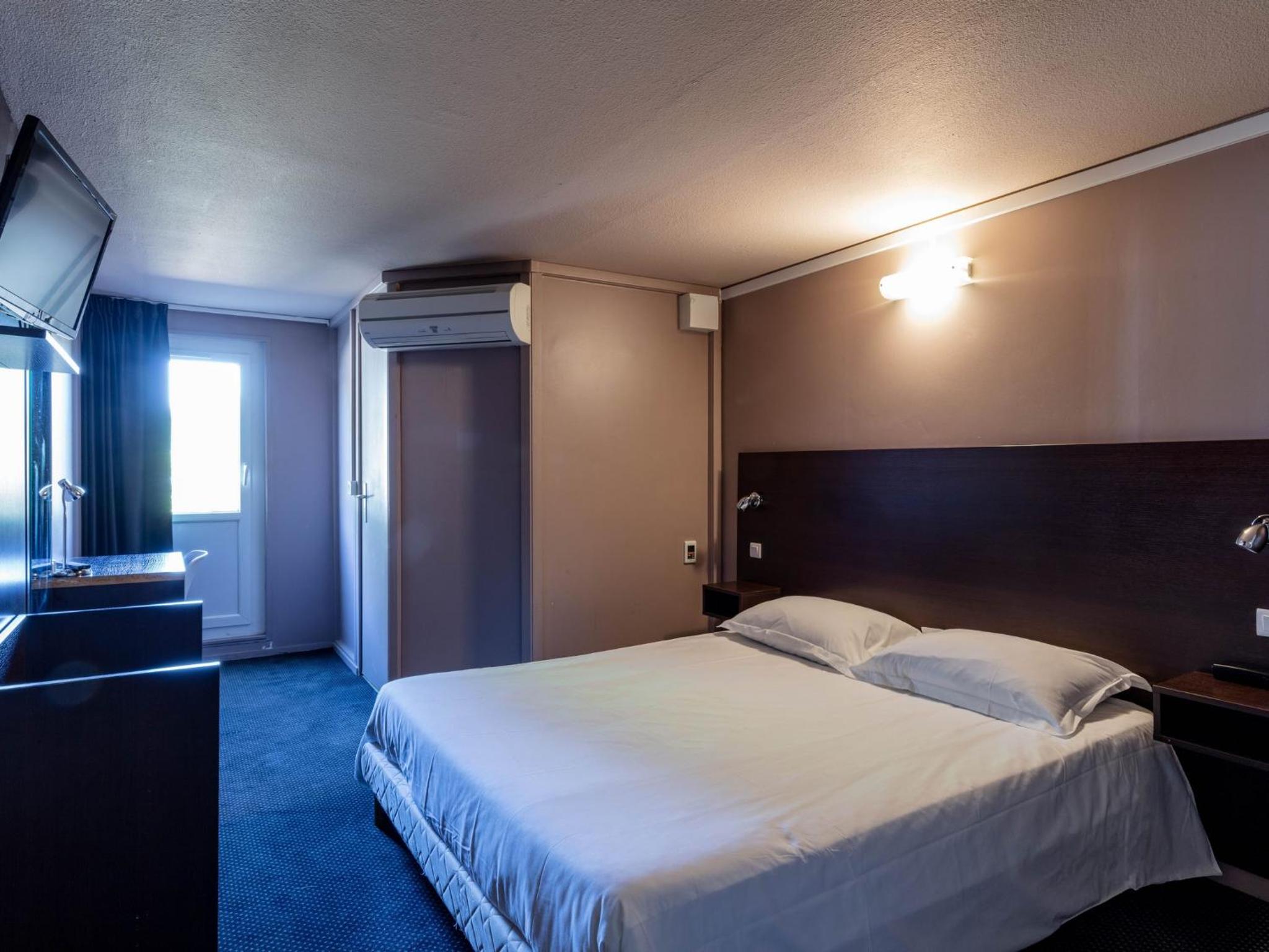  Double Room - Photo 1