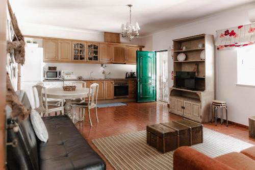 Villa photo 3