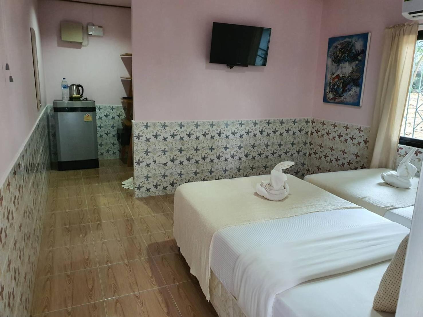 Economy Double or Twin Room photo 3