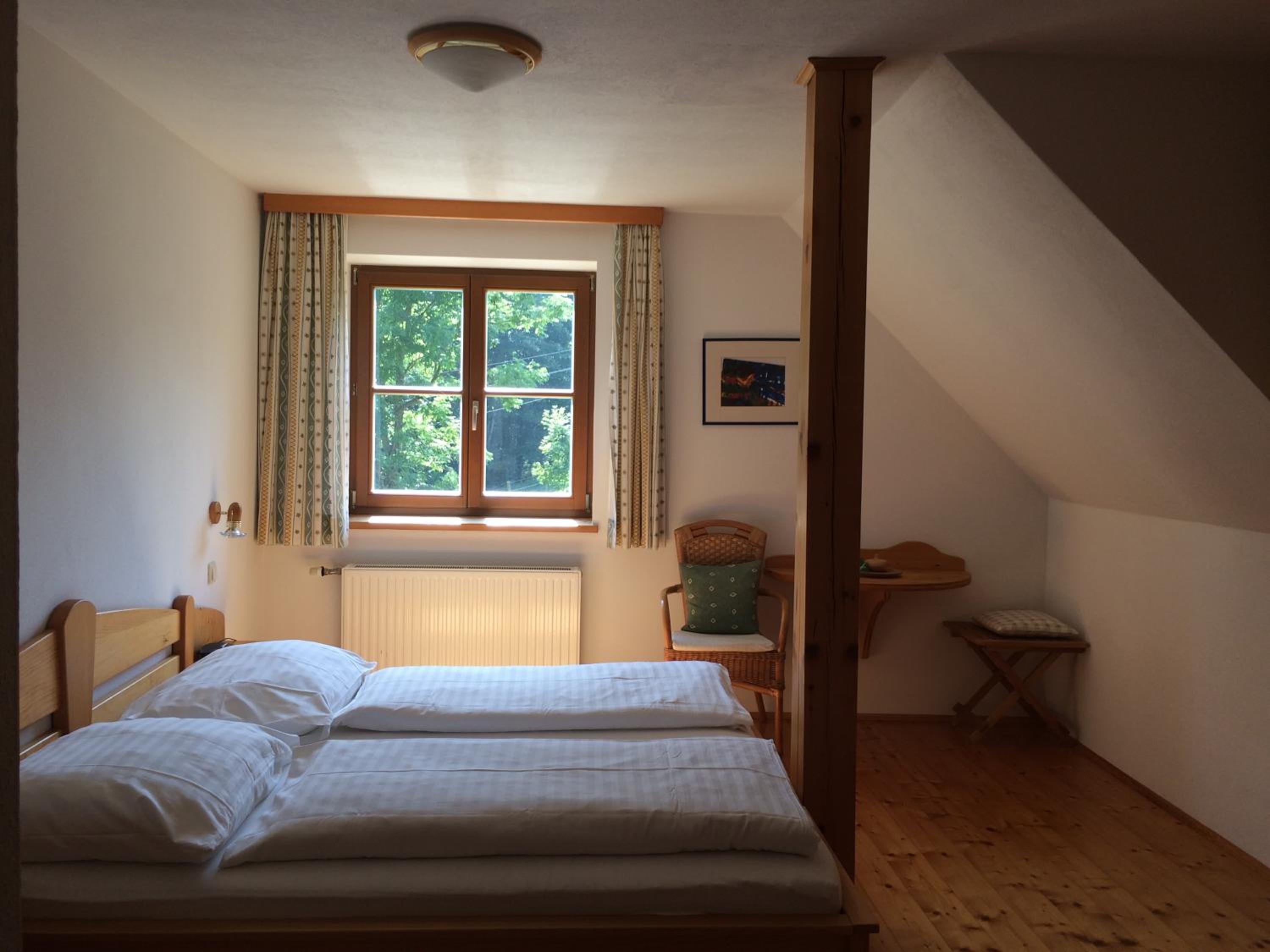 Double Room - Photo 8