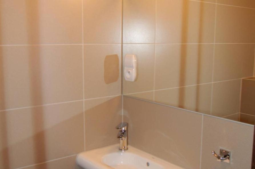 Twin Room - Photo 4