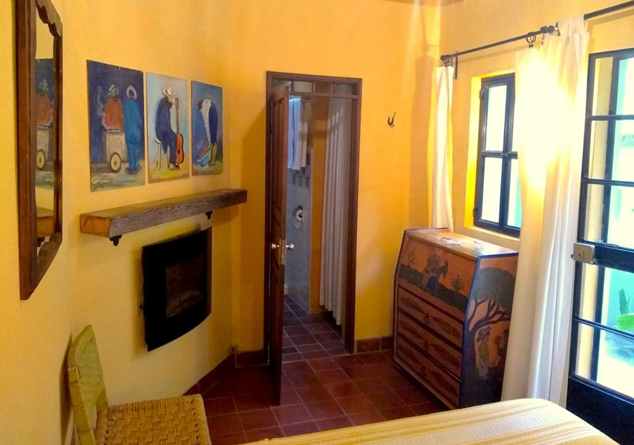 Standard Queen Room - Photo 3