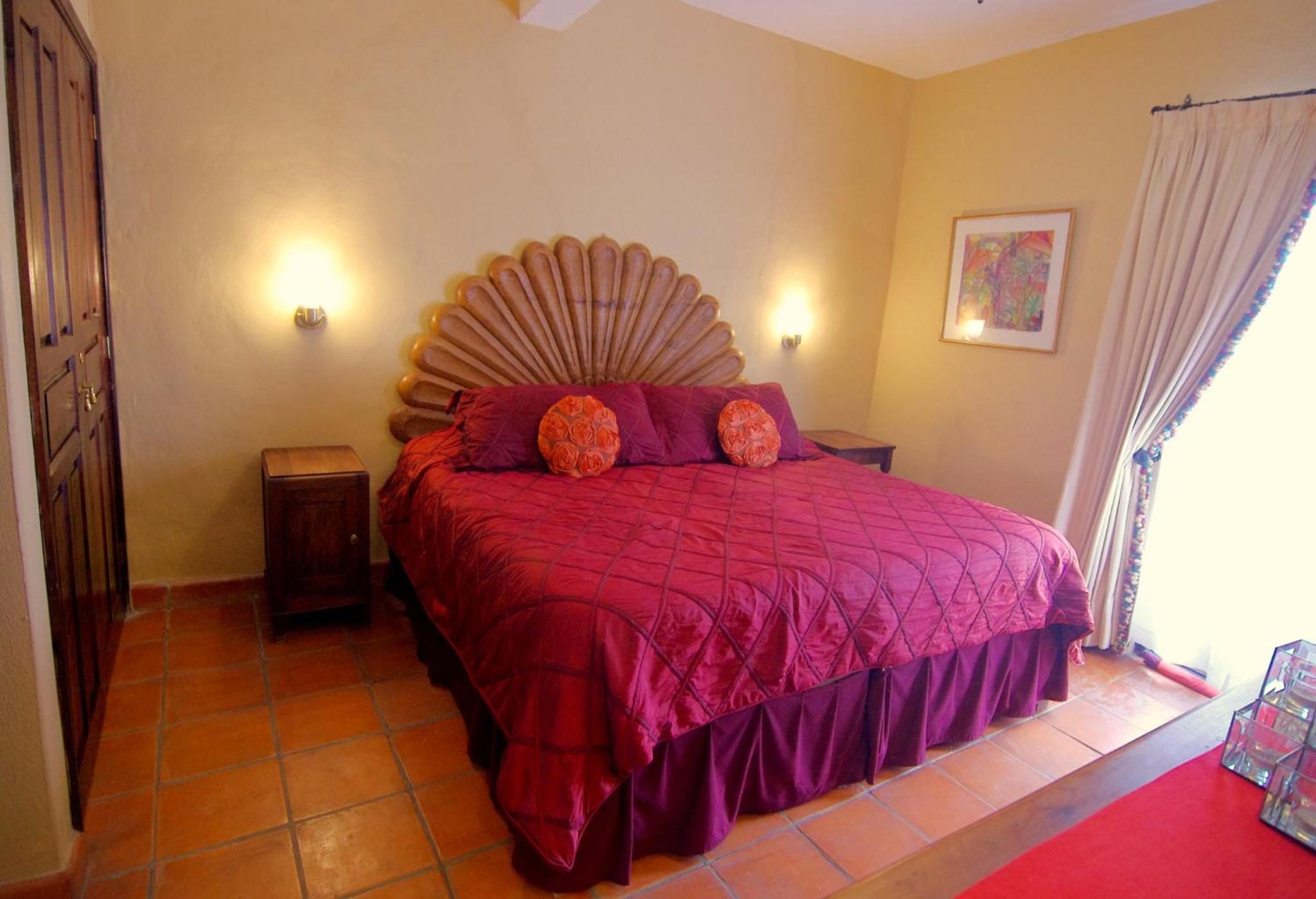 Quadruple Room with Bath - Photo 1