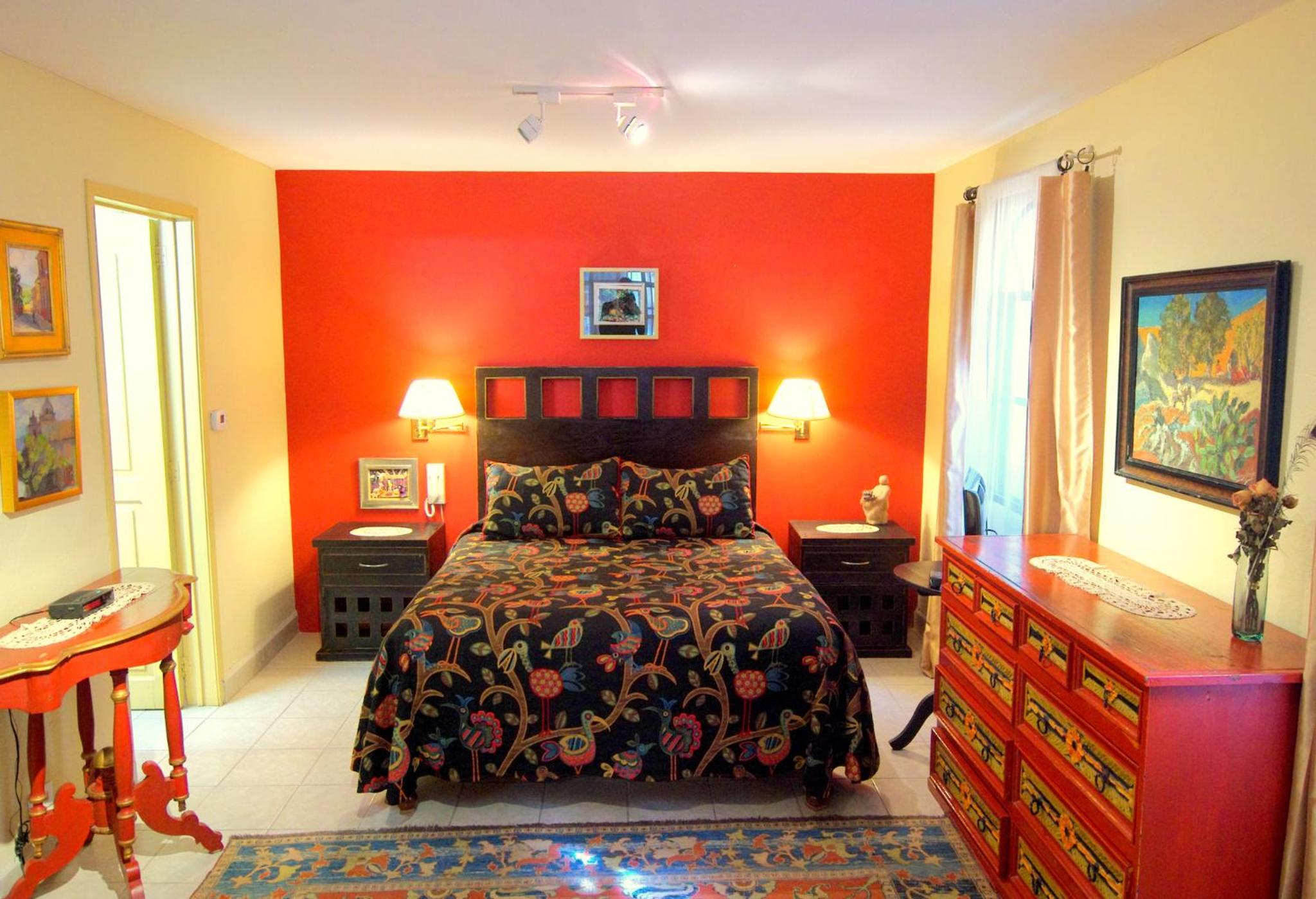 Deluxe Queen Room - Photo 1
