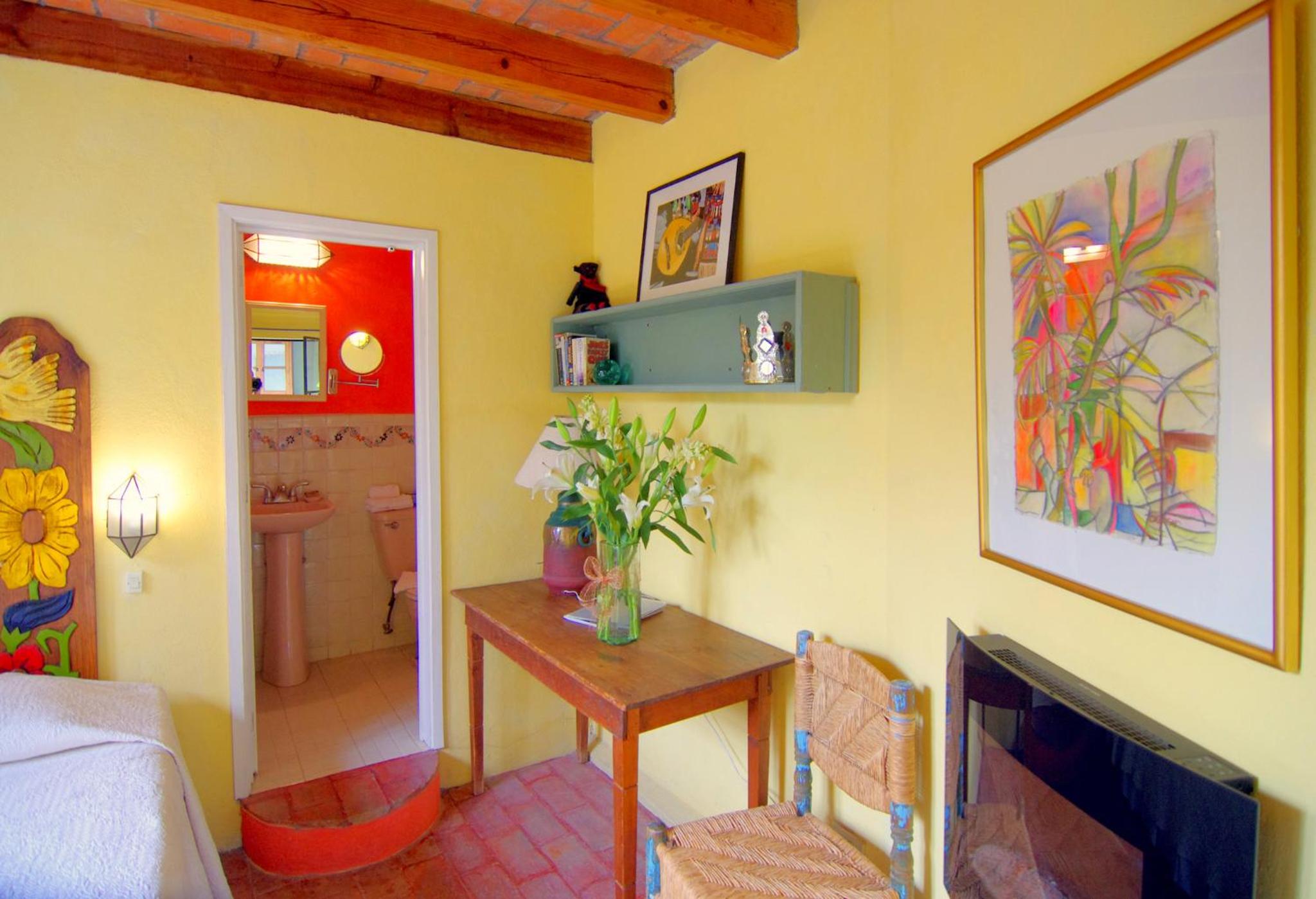 Queen Room - Photo 4