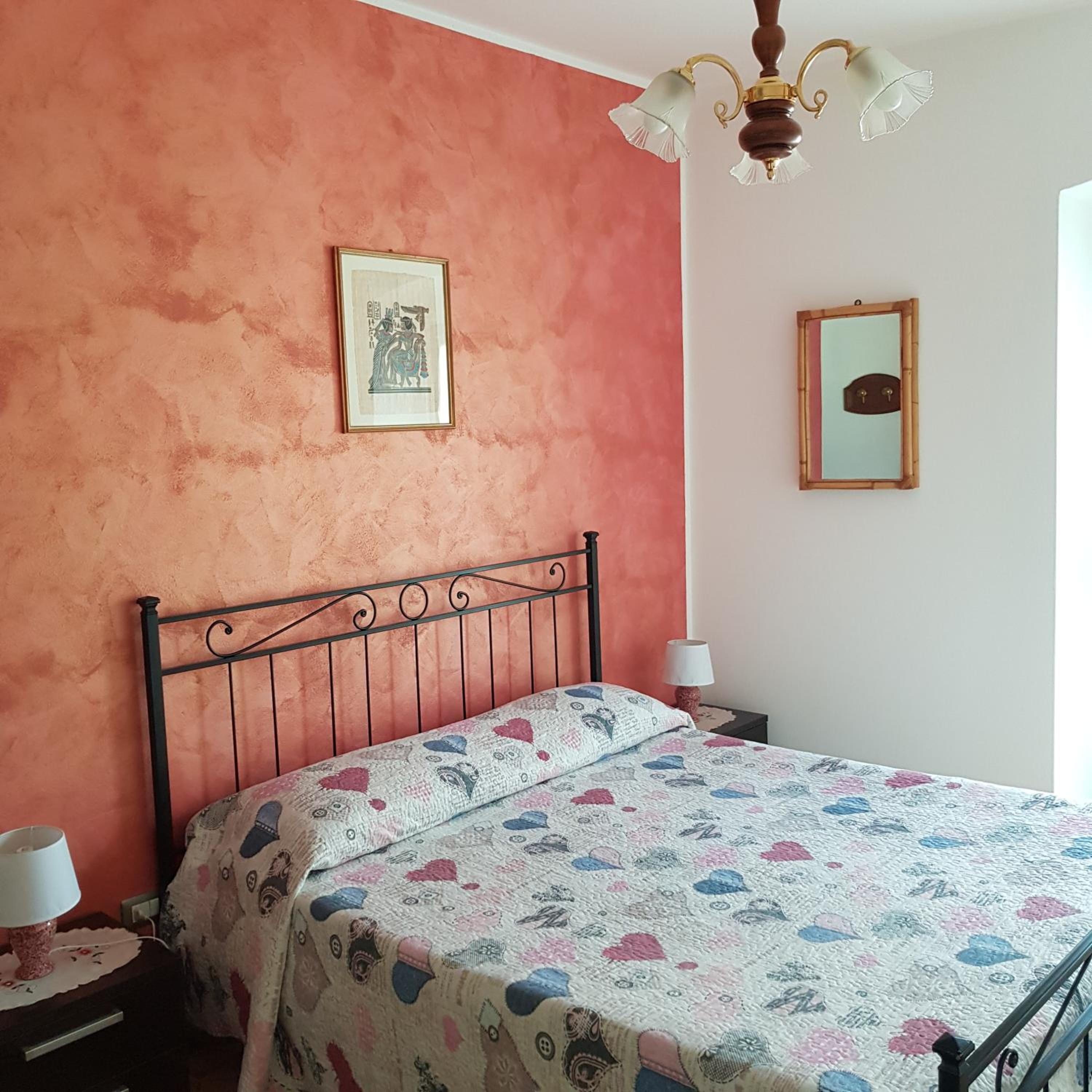 Standard Double Room with Shared Bathroom