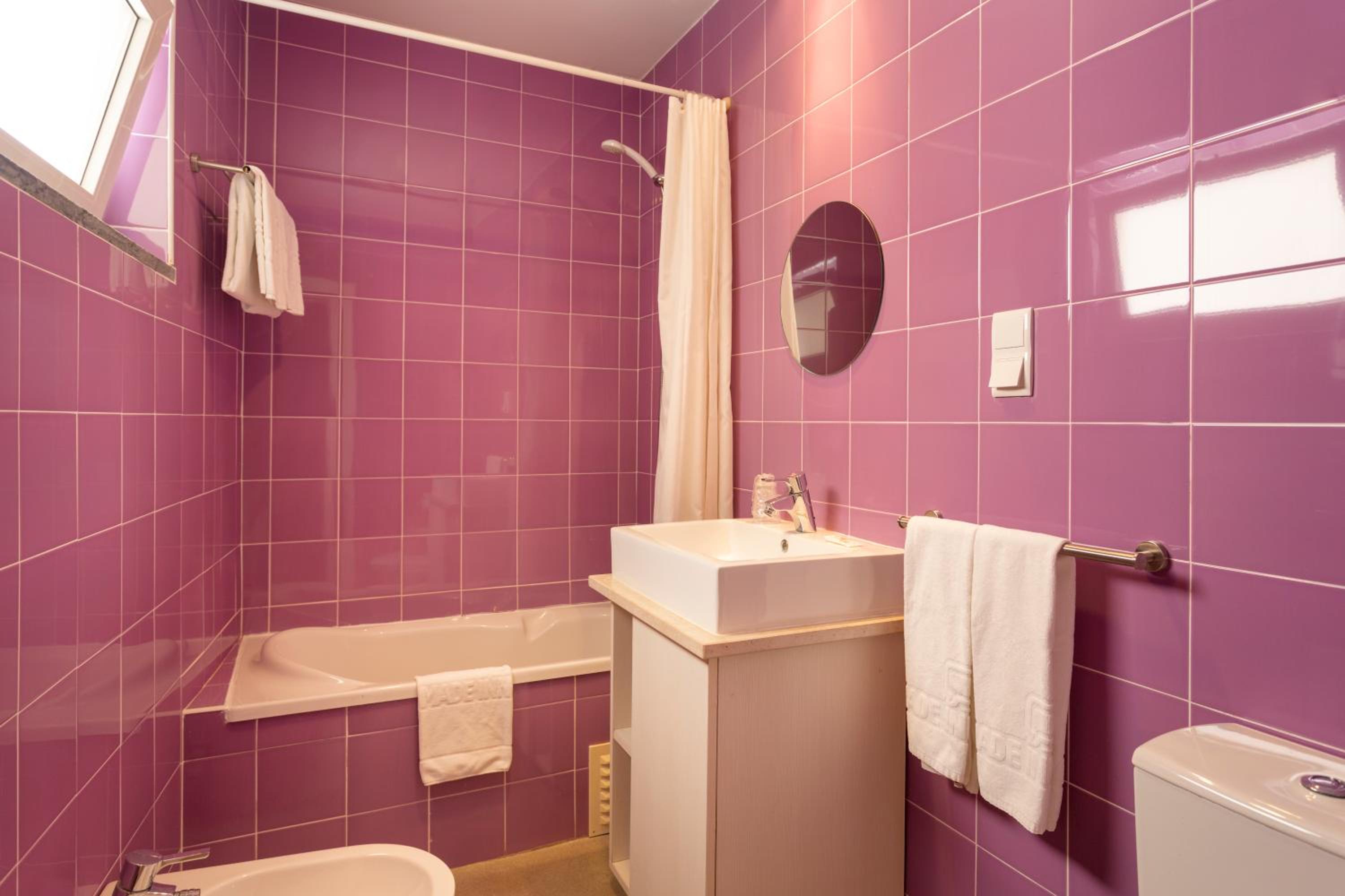 Standard Double Room - Photo 10