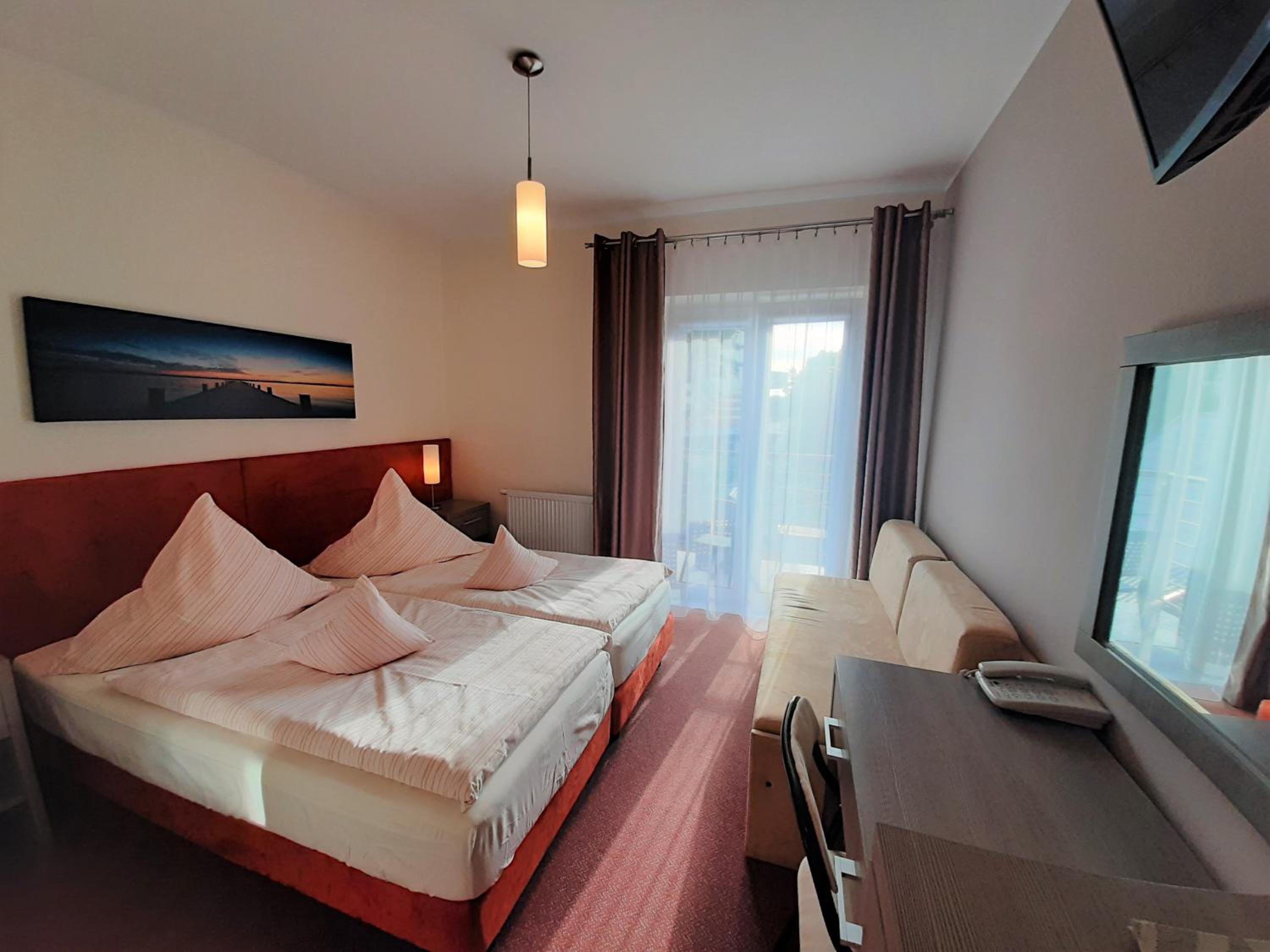 Apartment with Balcony photo 2