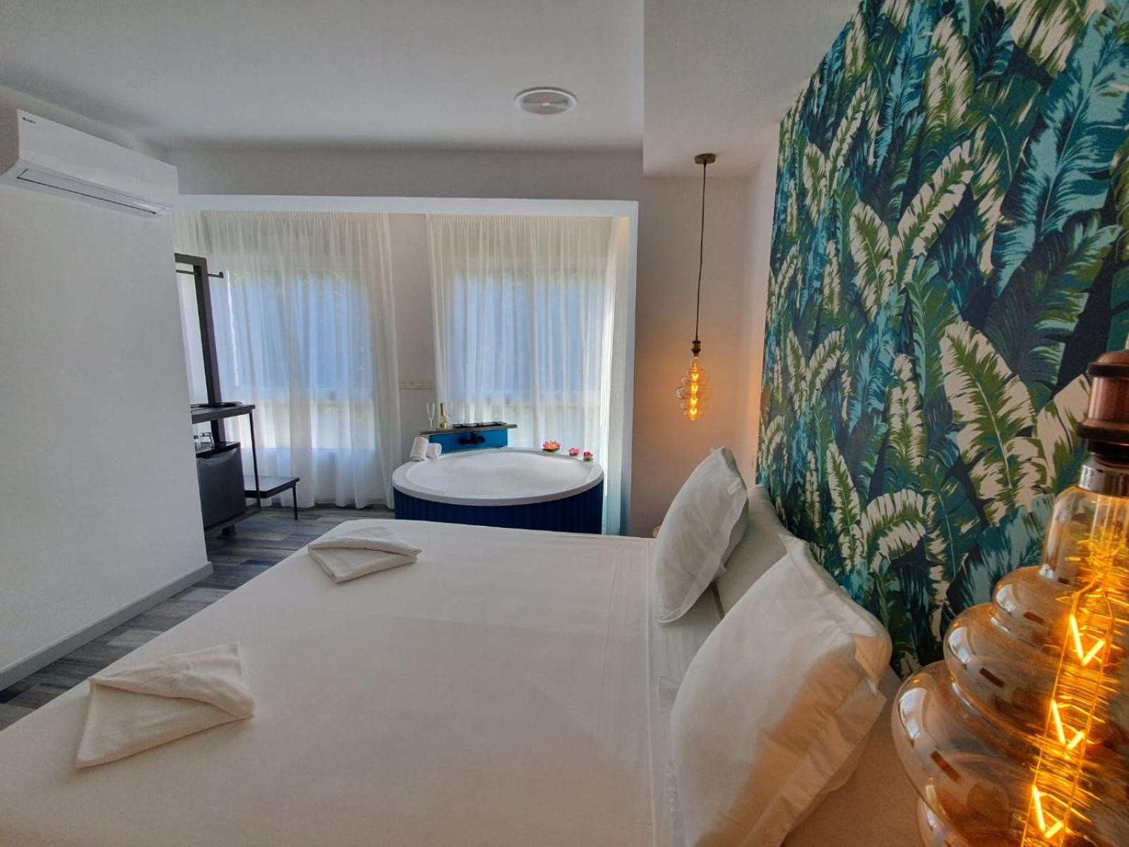 Suite Queen con Bañera de Hidromasaje