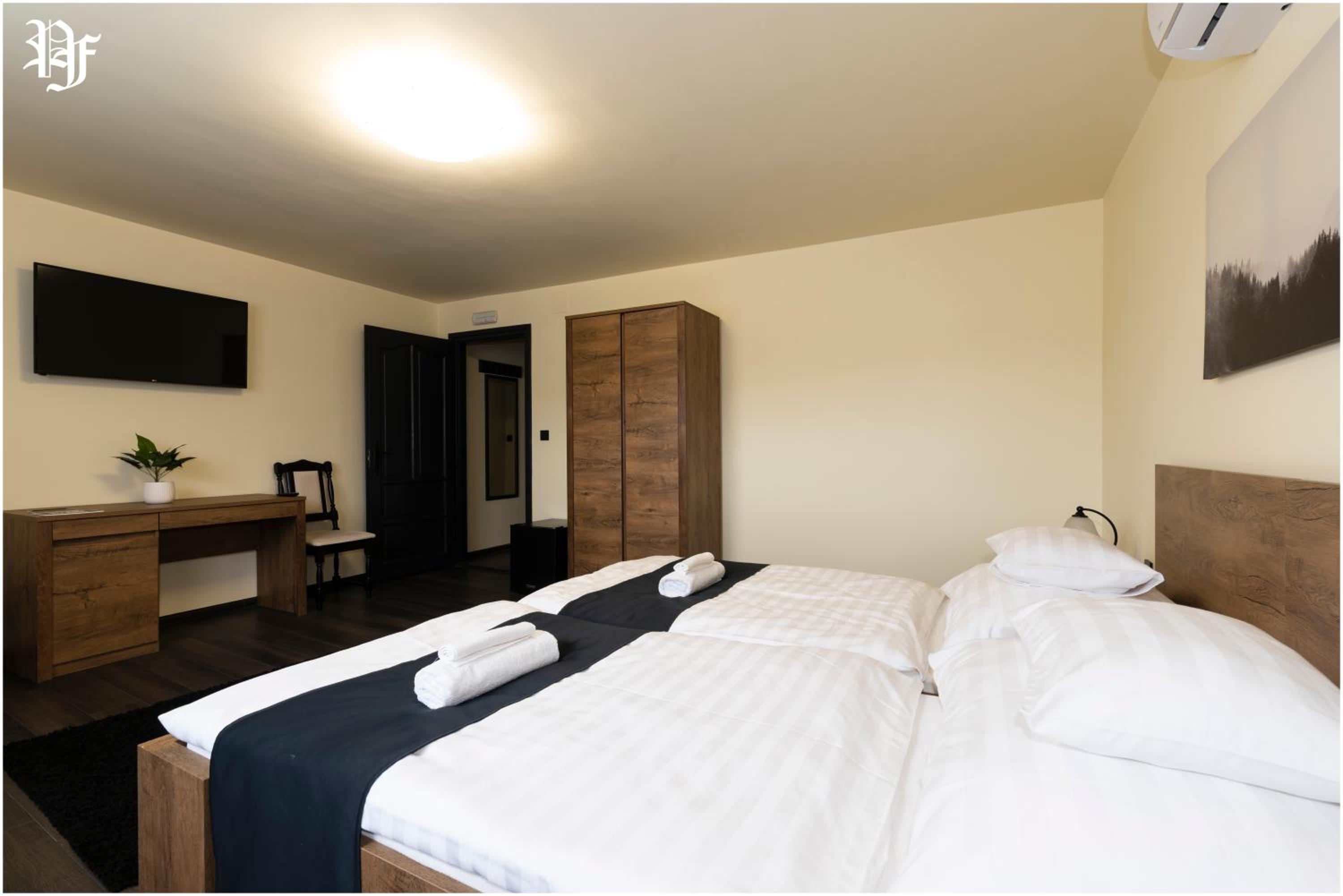 Superior Double or Twin Room photo 1