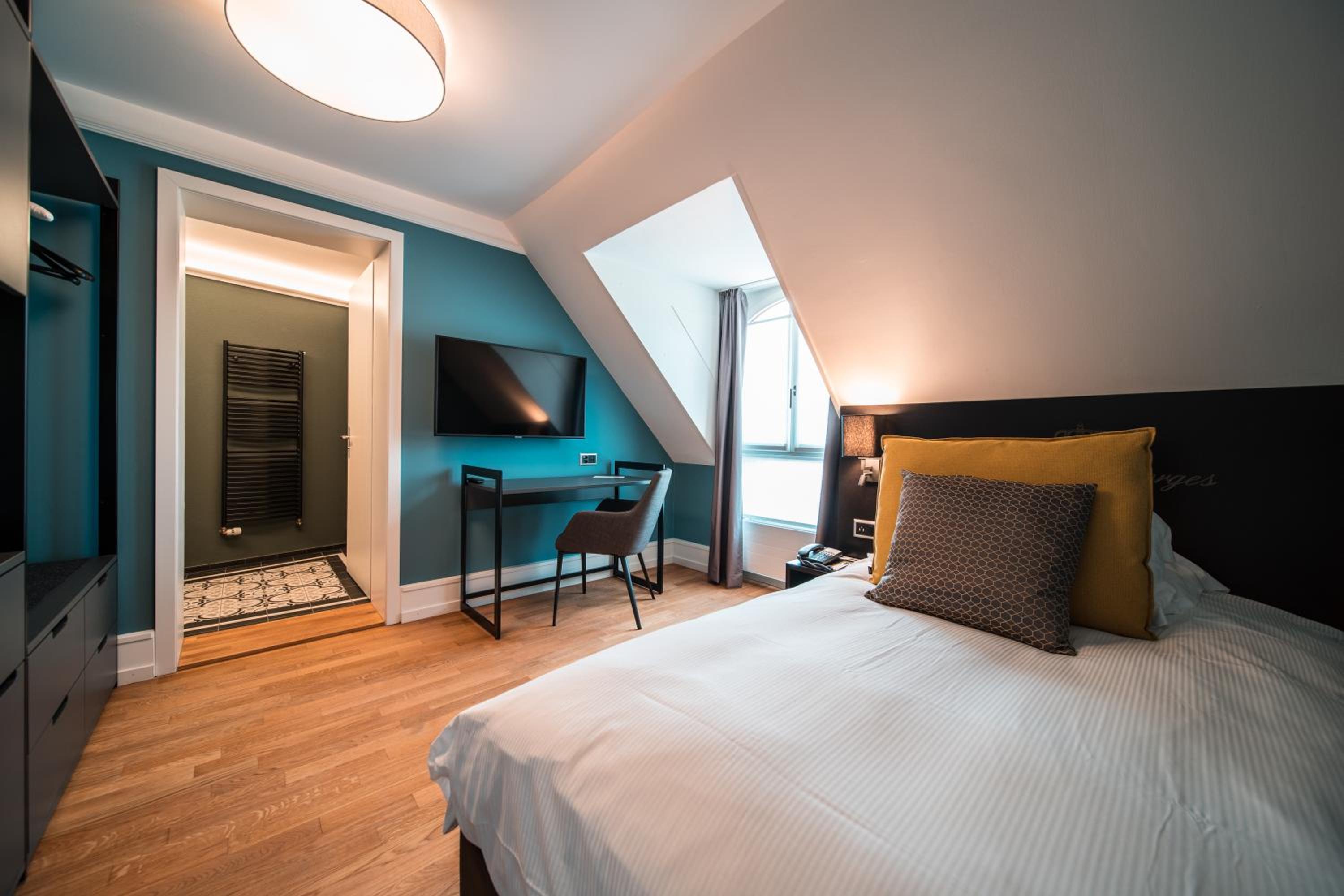 Classic Single Room