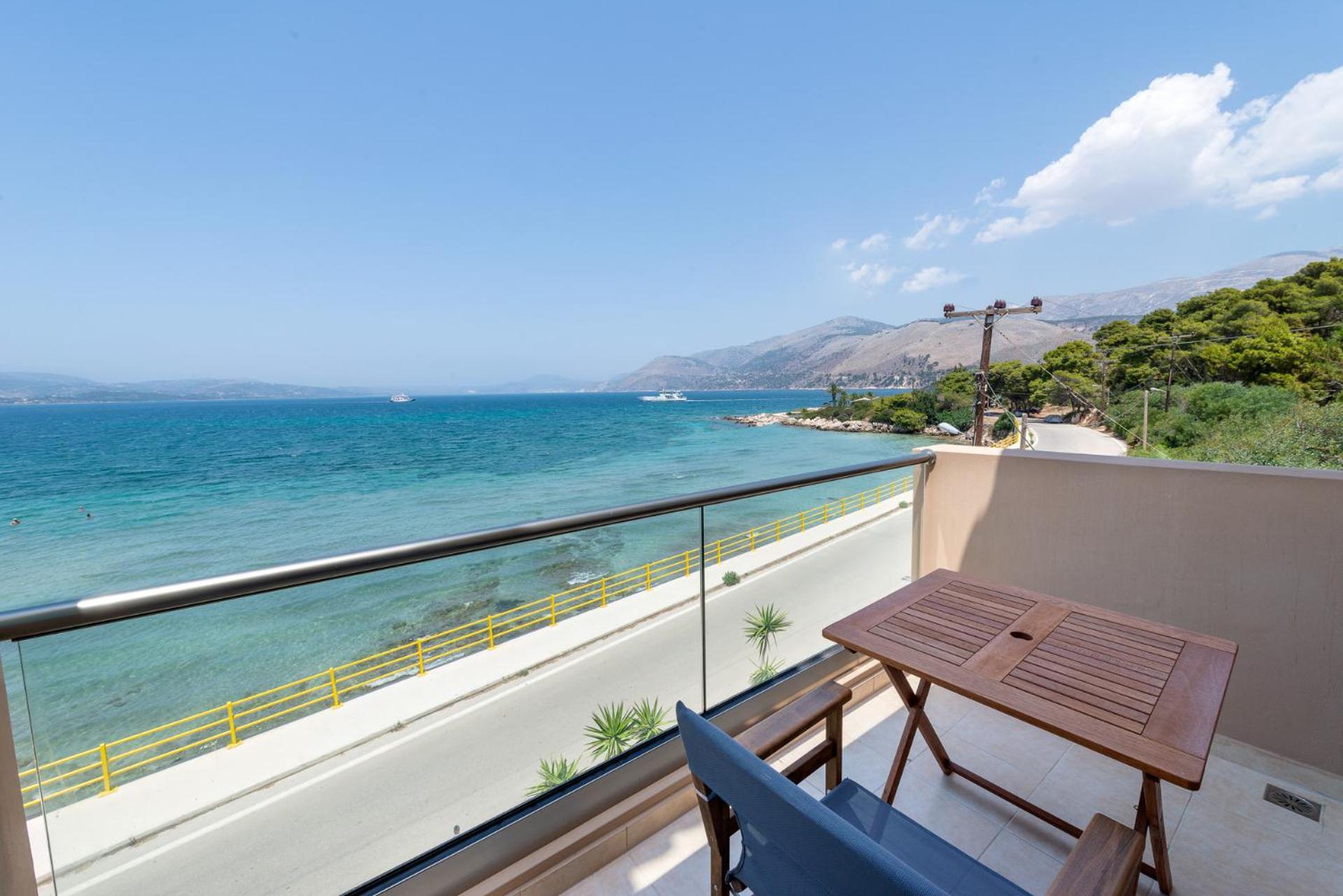 Double Room with Sea View photo 1