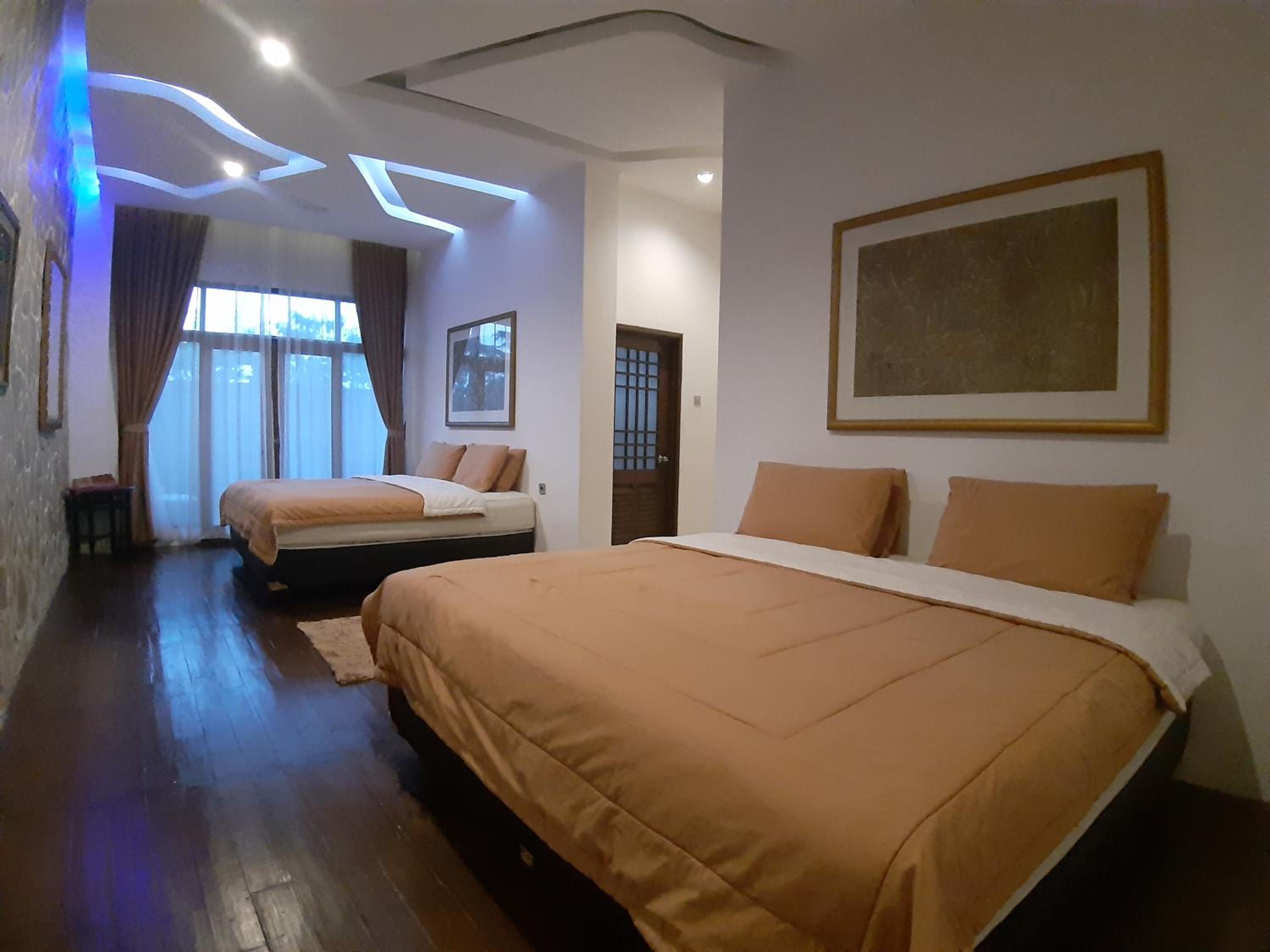 Superior Villa photo 1
