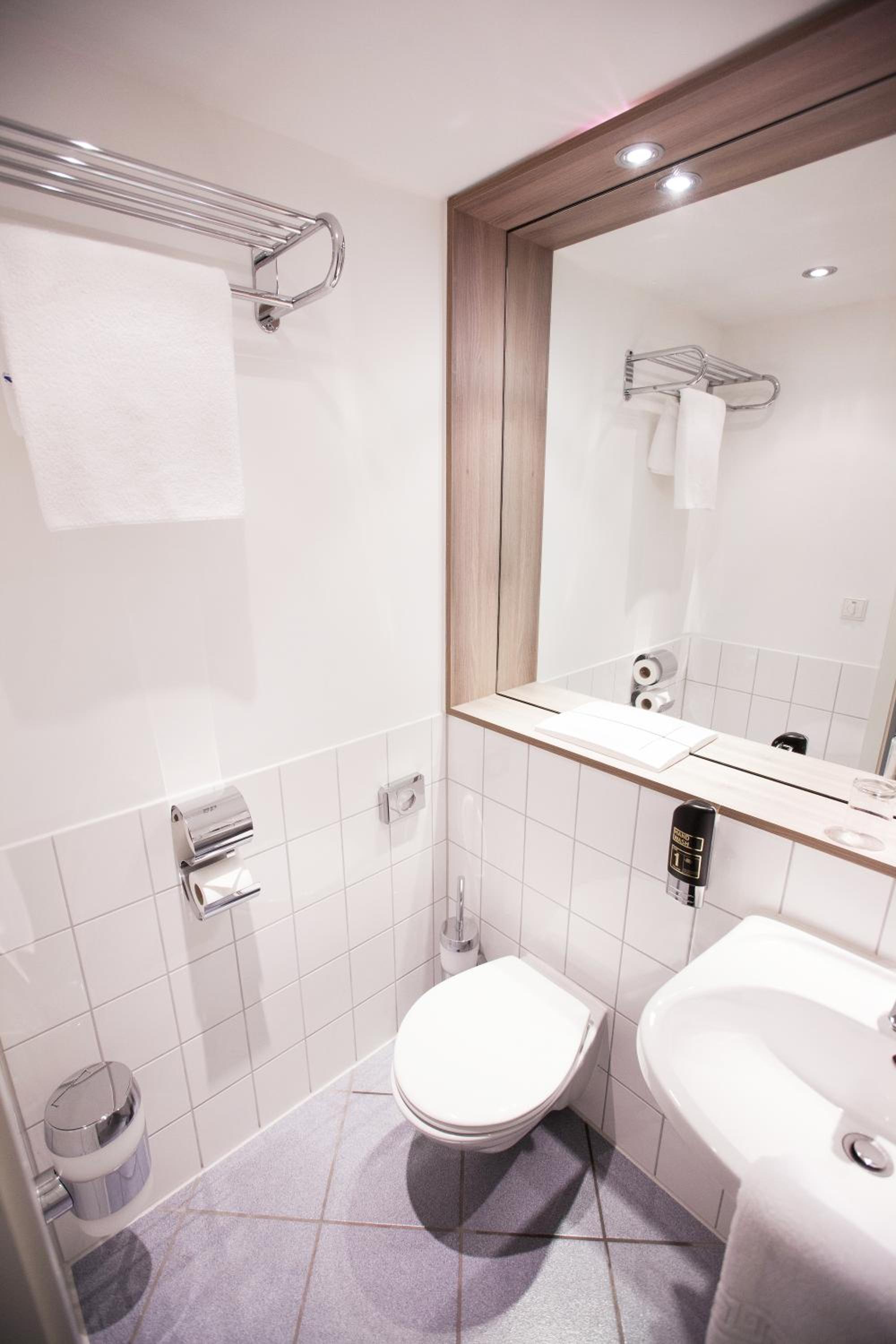 Triple Room - Photo 25