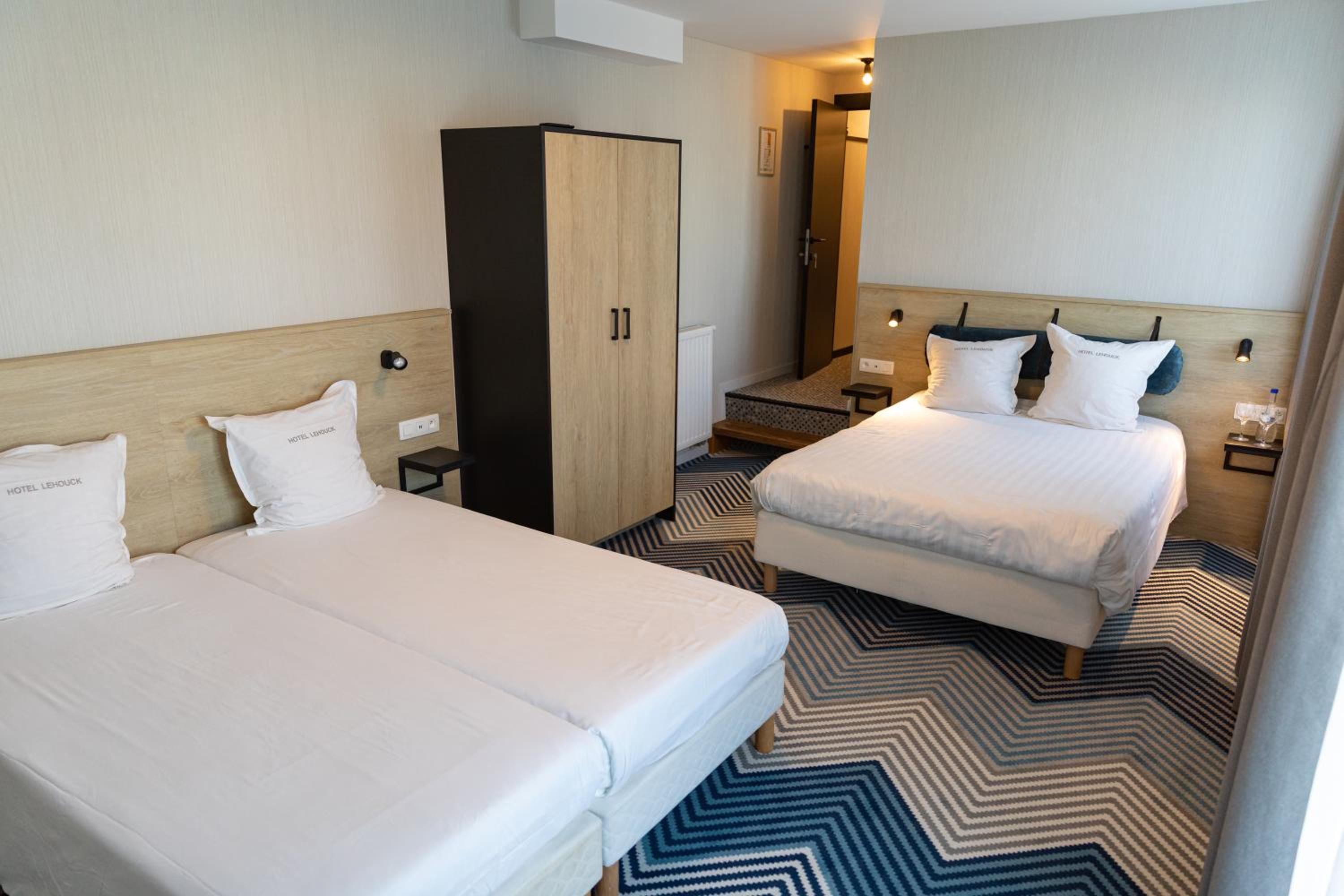 Quadruple Room with Balcony photo 1