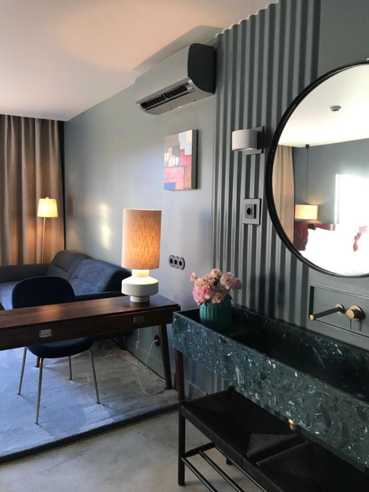 Superior King Room (Adults Only)