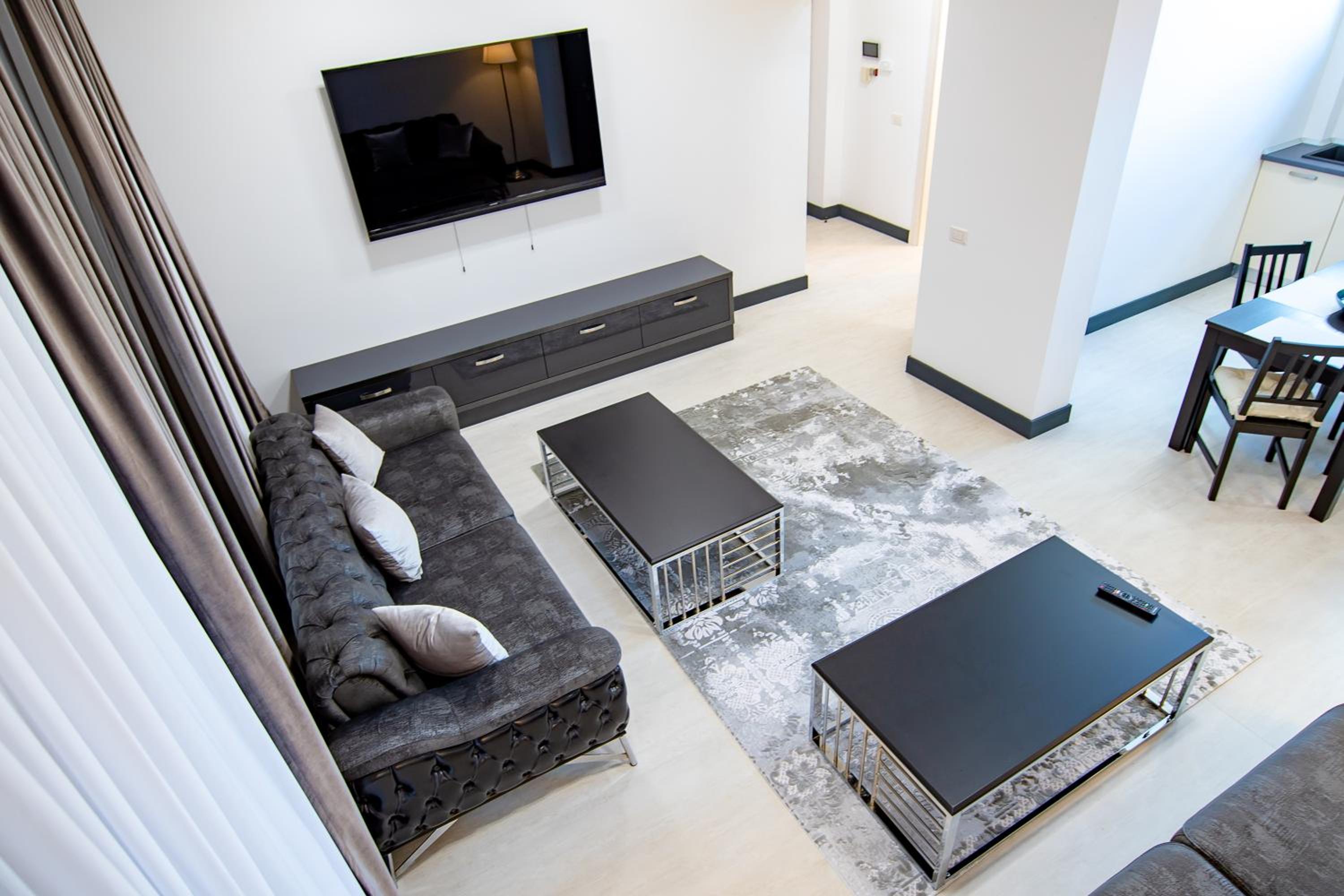 Apartment with Garden View - Photo 20
