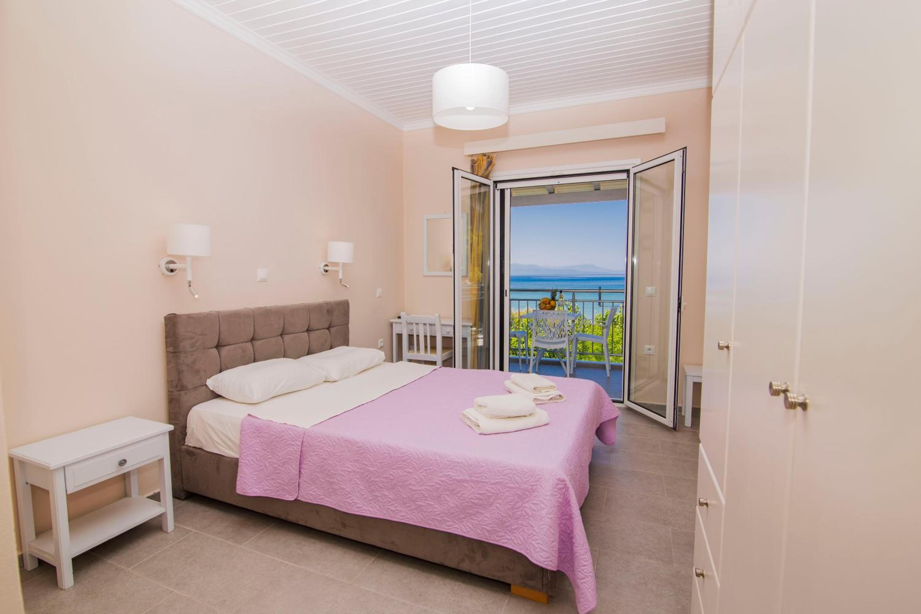 Studio with Sea View