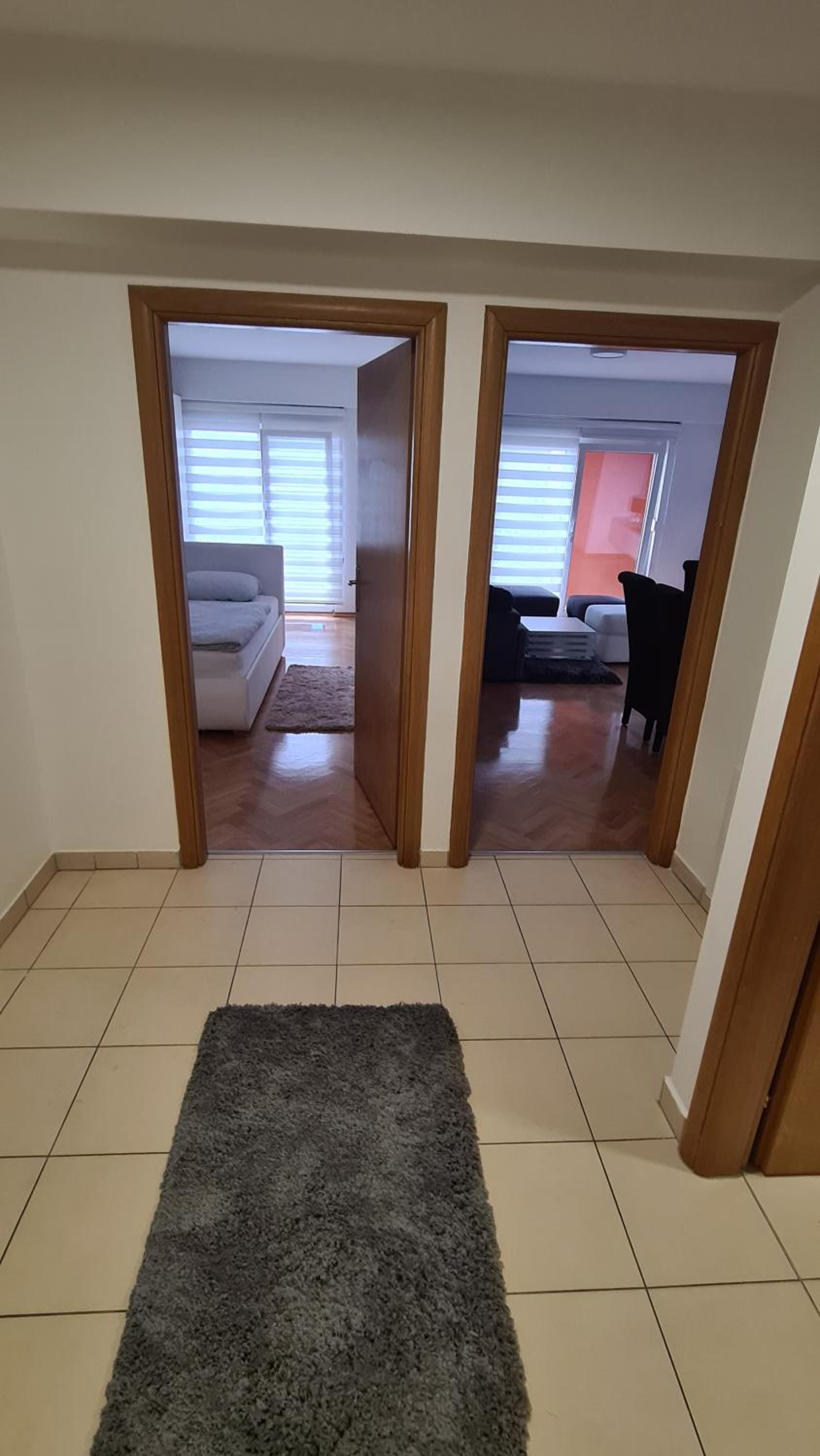 One-Bedroom Apartment - Photo 1