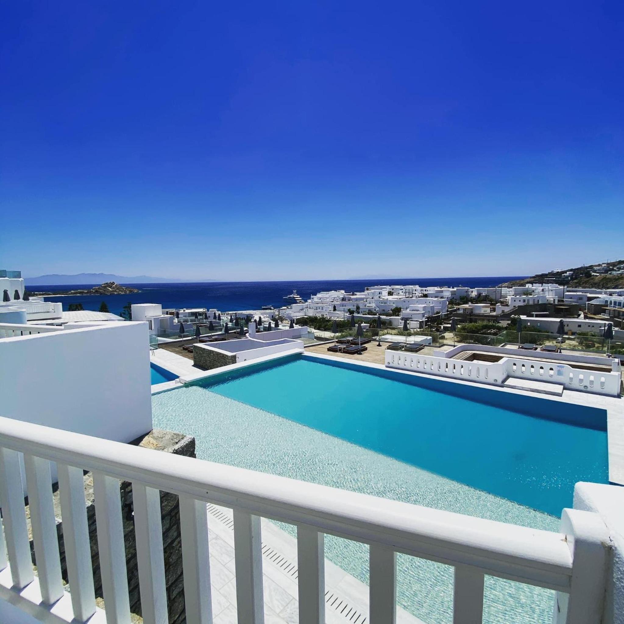 Deluxe Double or Twin Room with Sea View - Photo 12