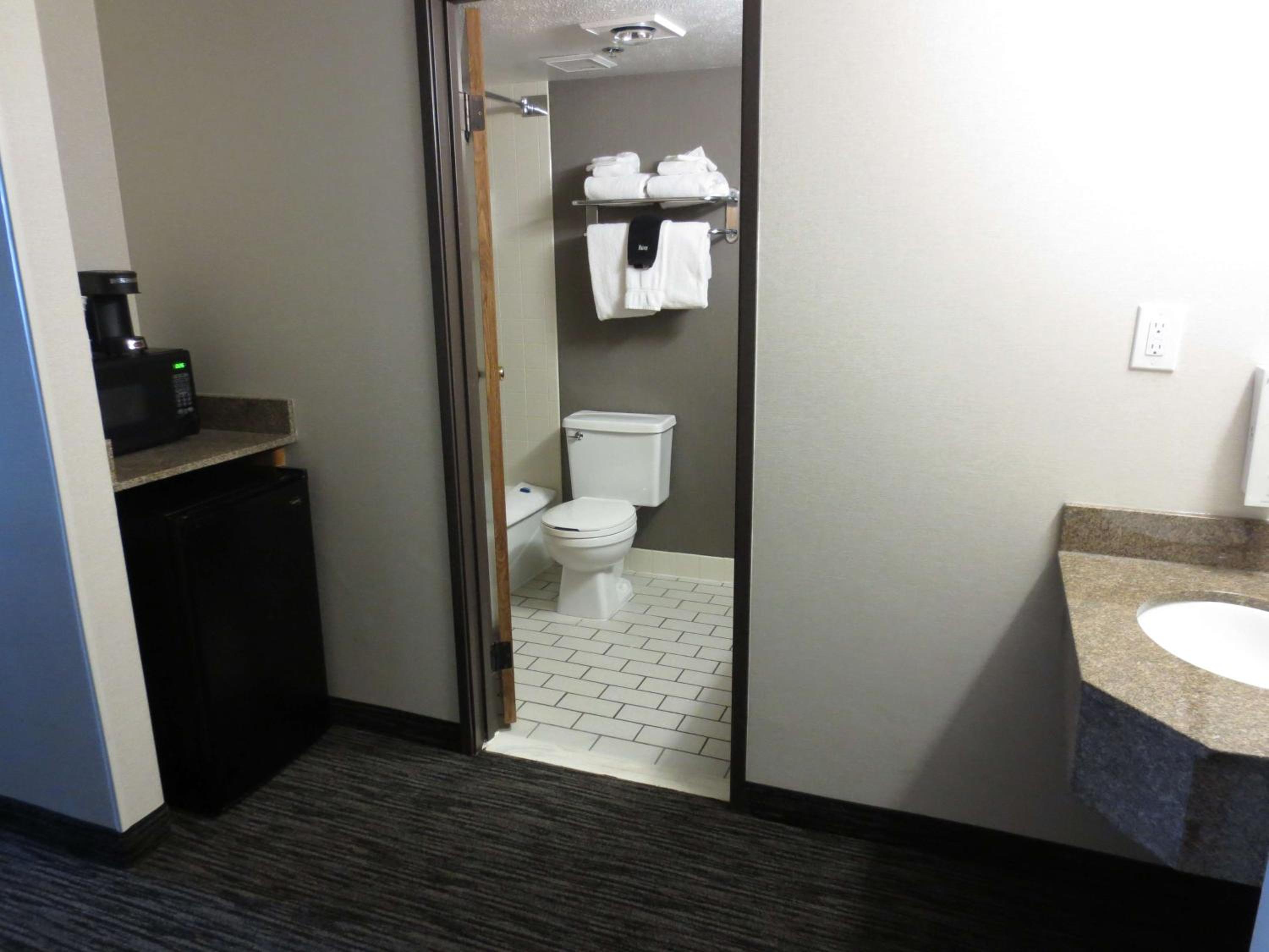 King Room with Jacuzzi - Photo 3