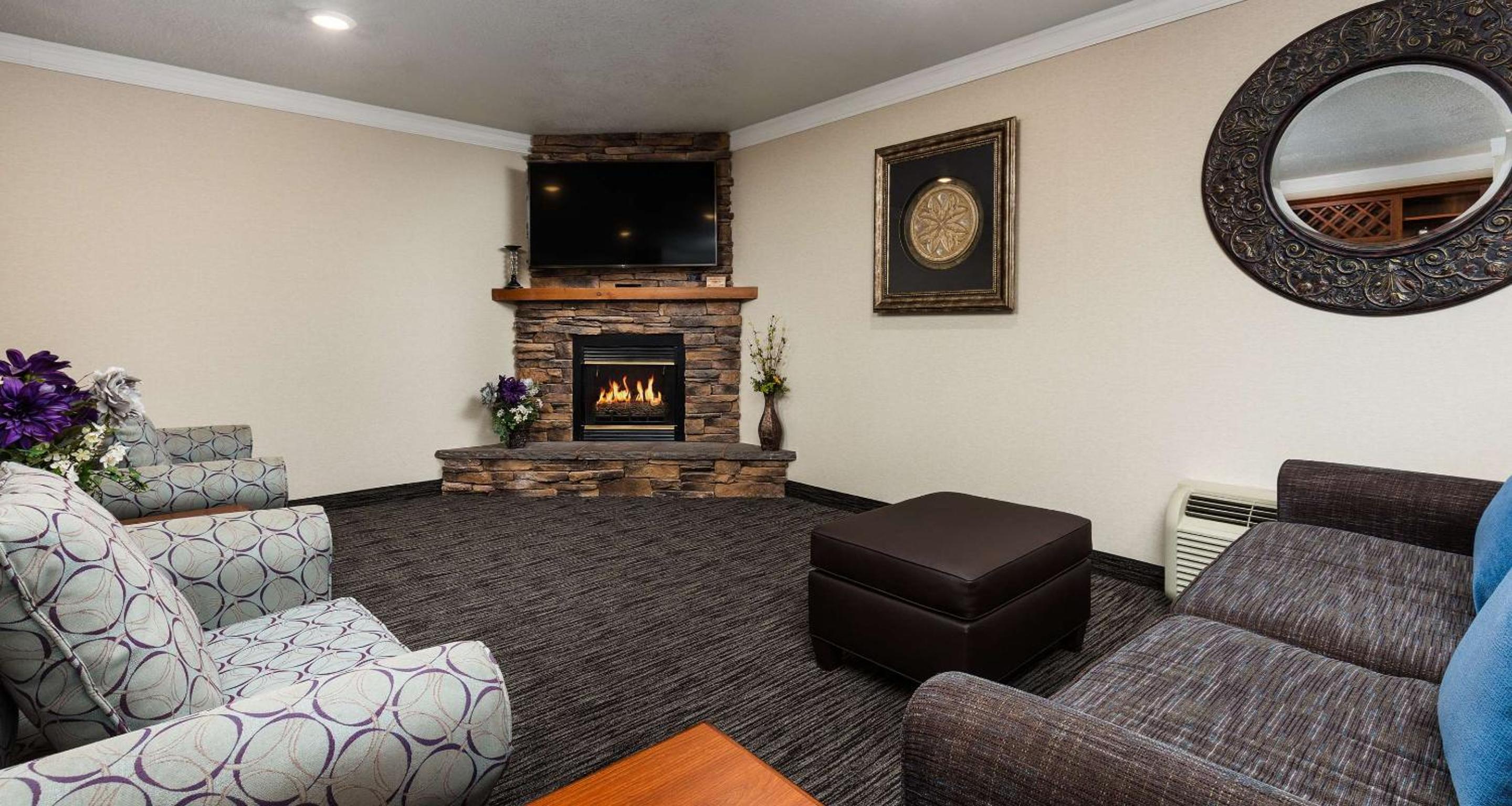 King Suite with Living Area - Photo 1