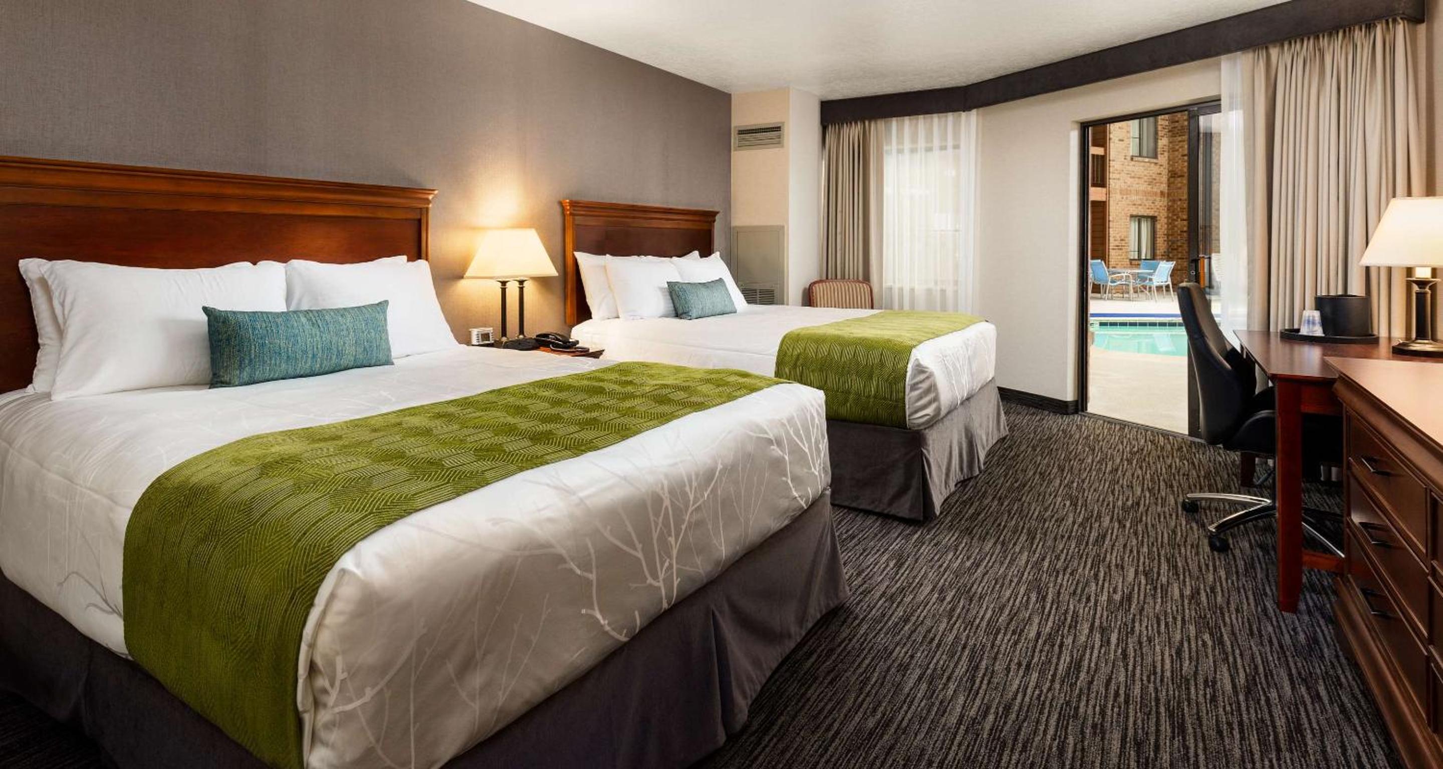 Queen Room with Two Queen Beds - Photo 1