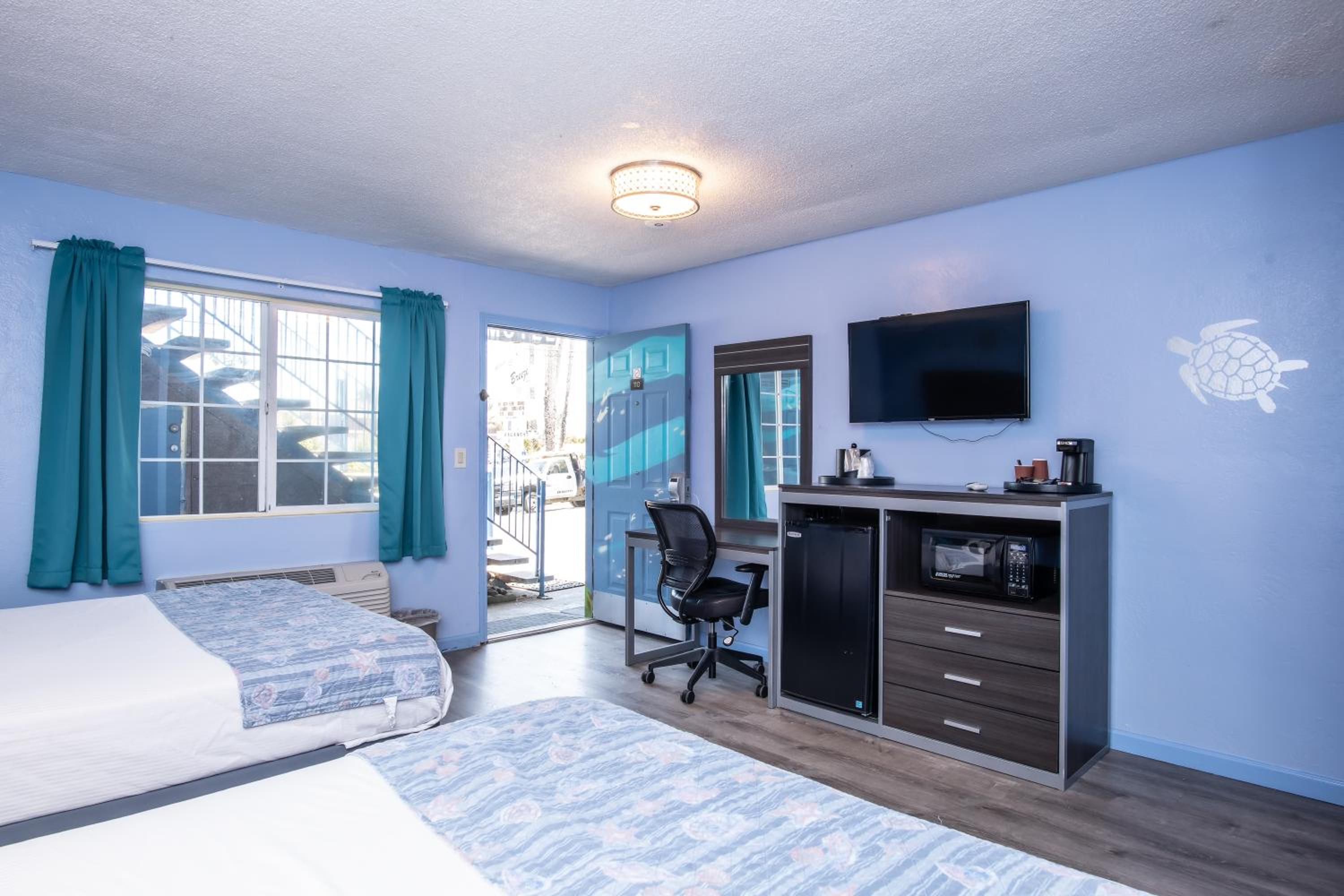 Double Room - Disability Access photo 3