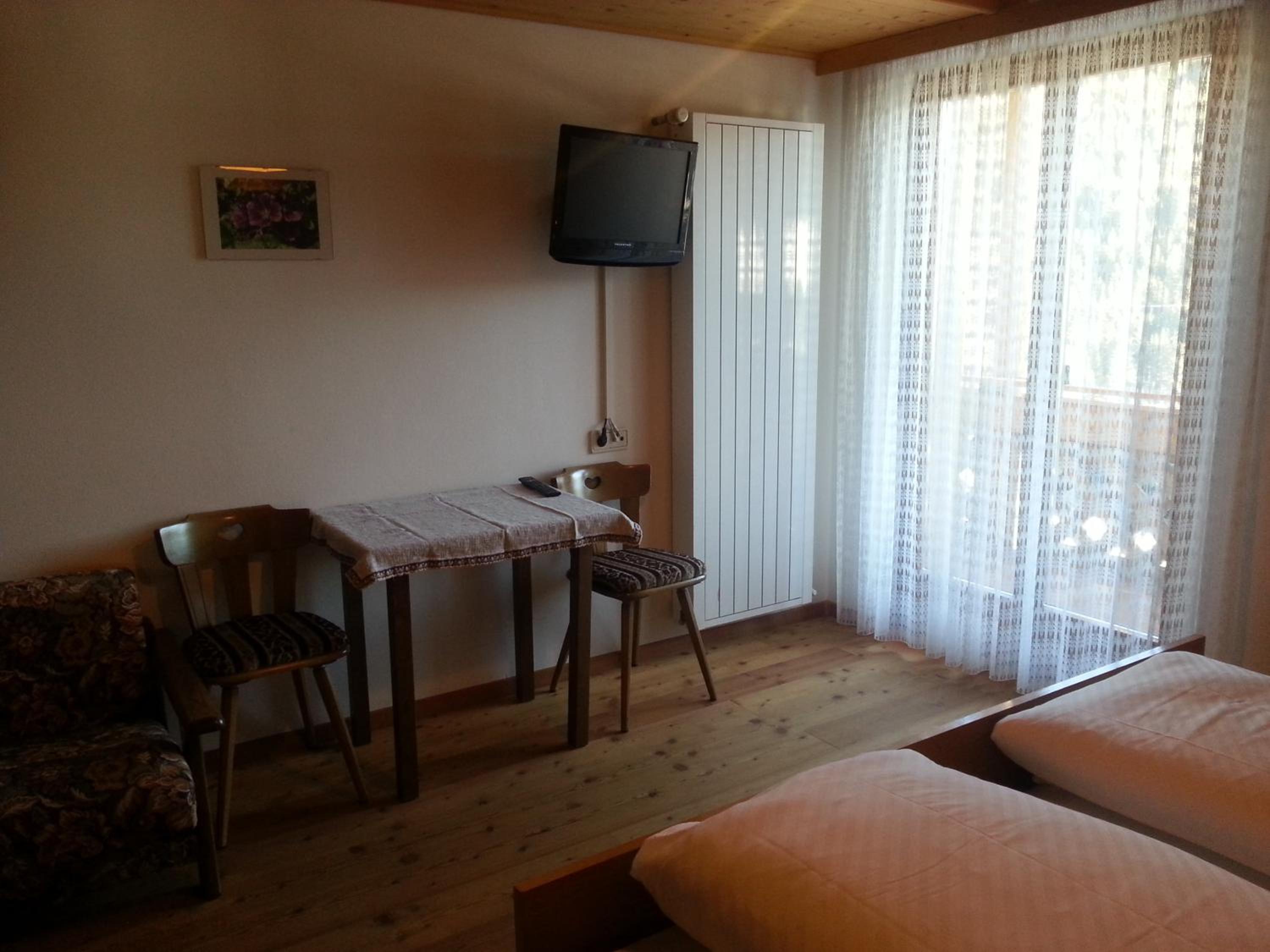 Double Room with Balcony - Photo 7