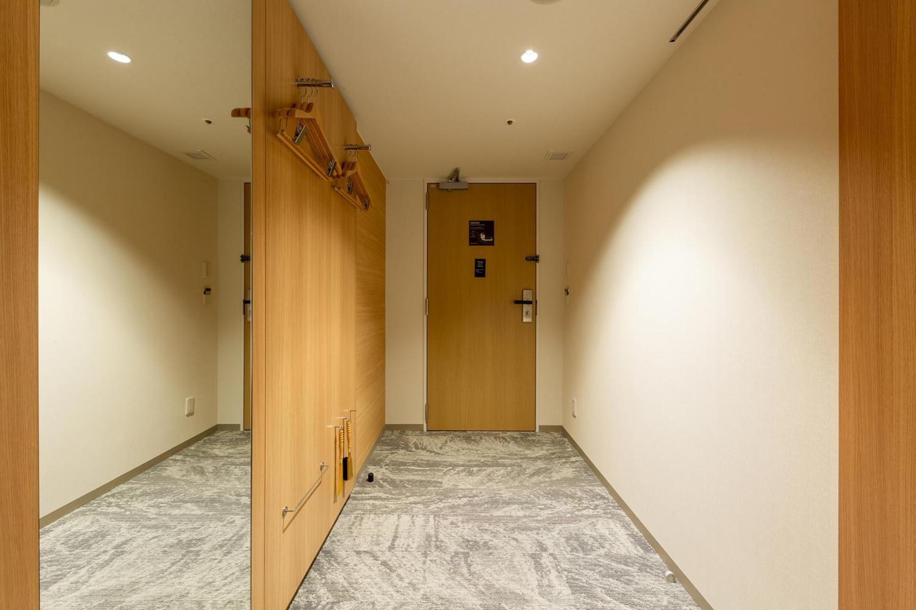 Twin Room - Non-Smoking - Photo 4