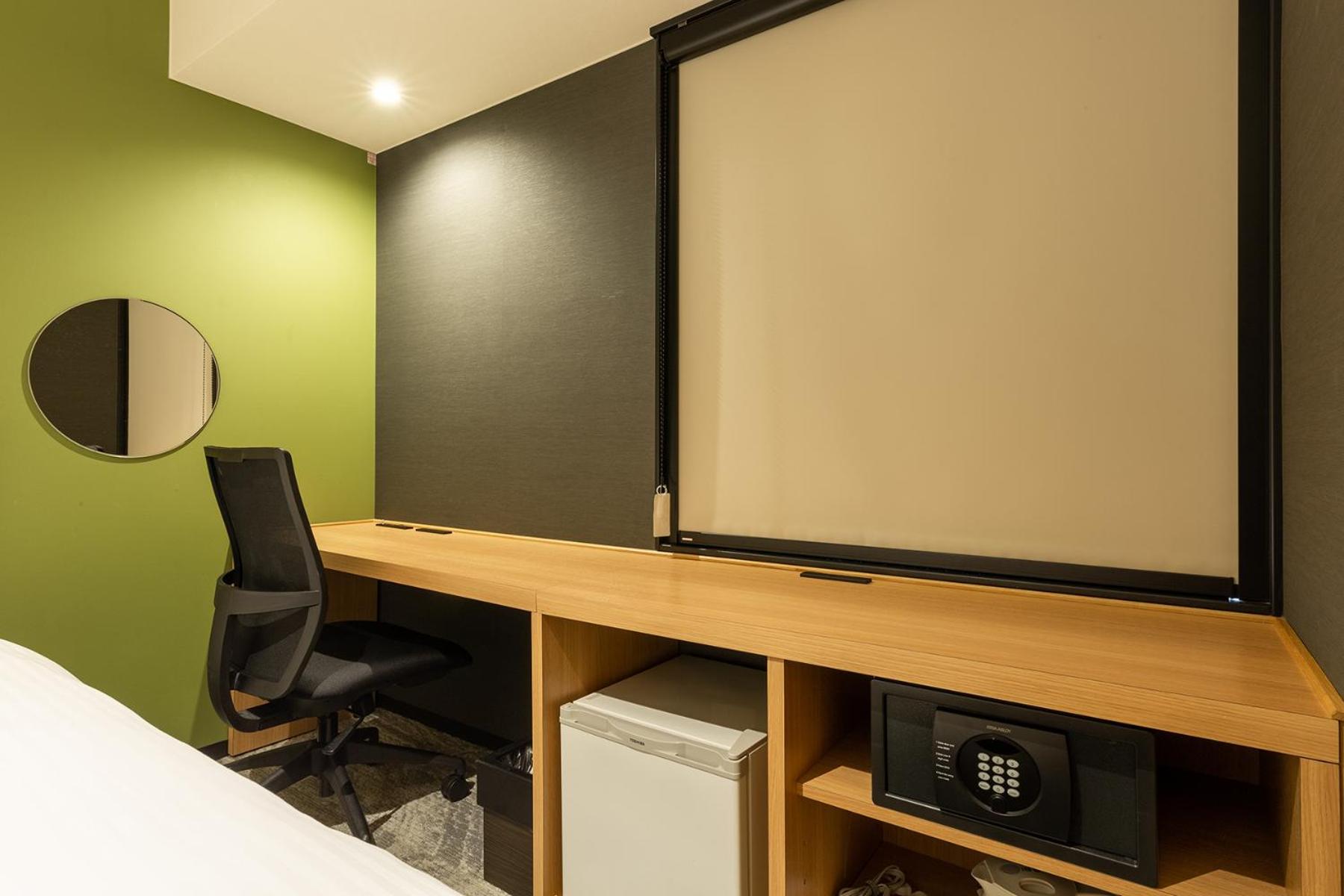 Twin Room - Non-Smoking - Photo 3
