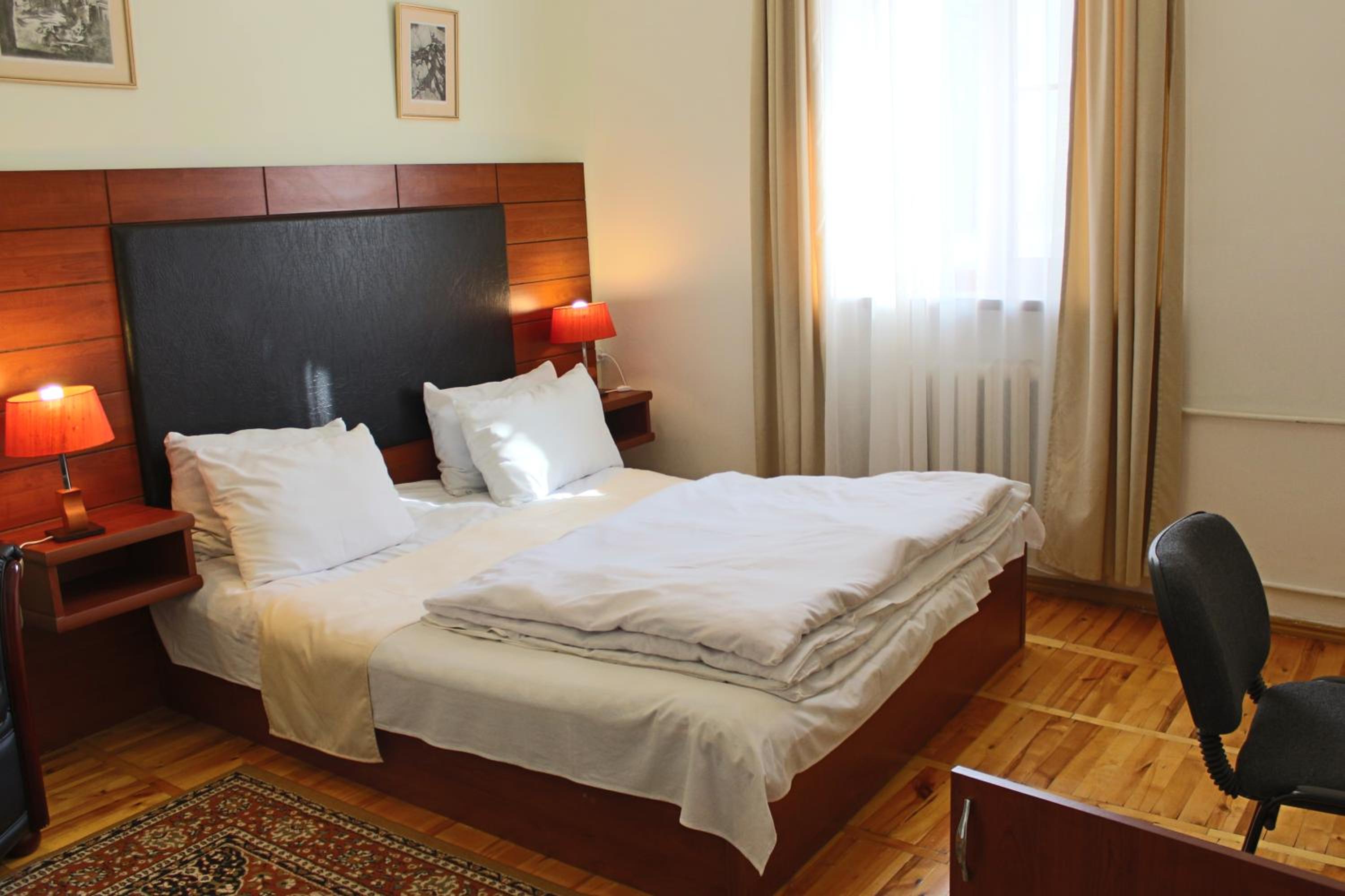 Double or Twin Room photo 1