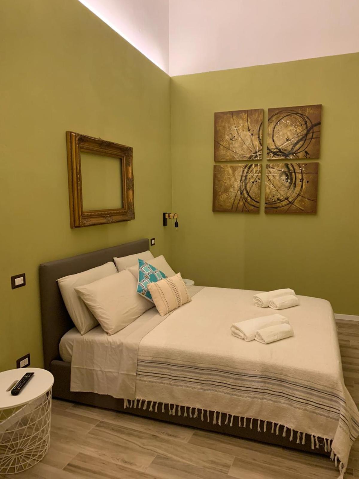 Two-Bedroom House - Photo 10