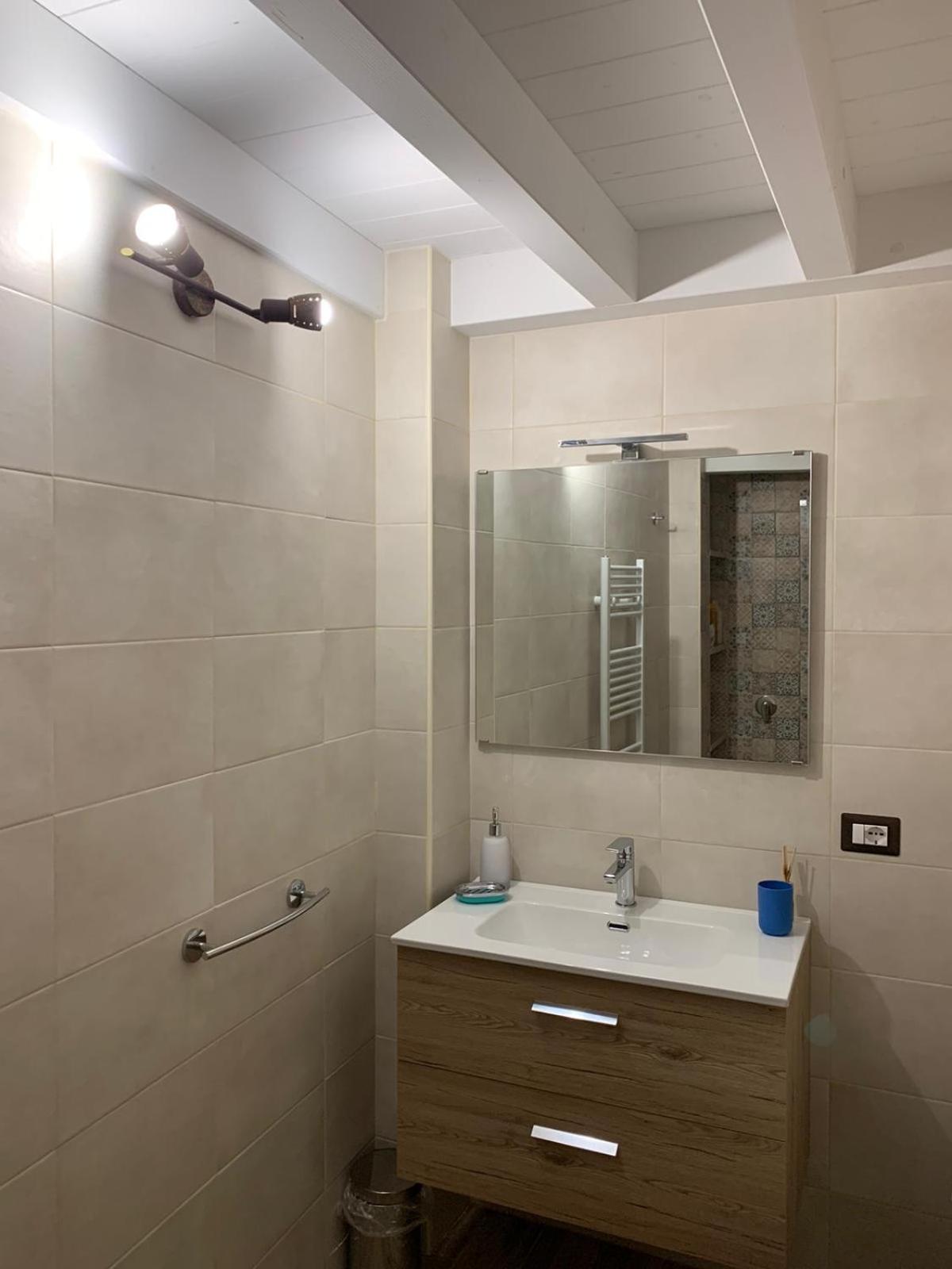 Two-Bedroom House - Photo 29