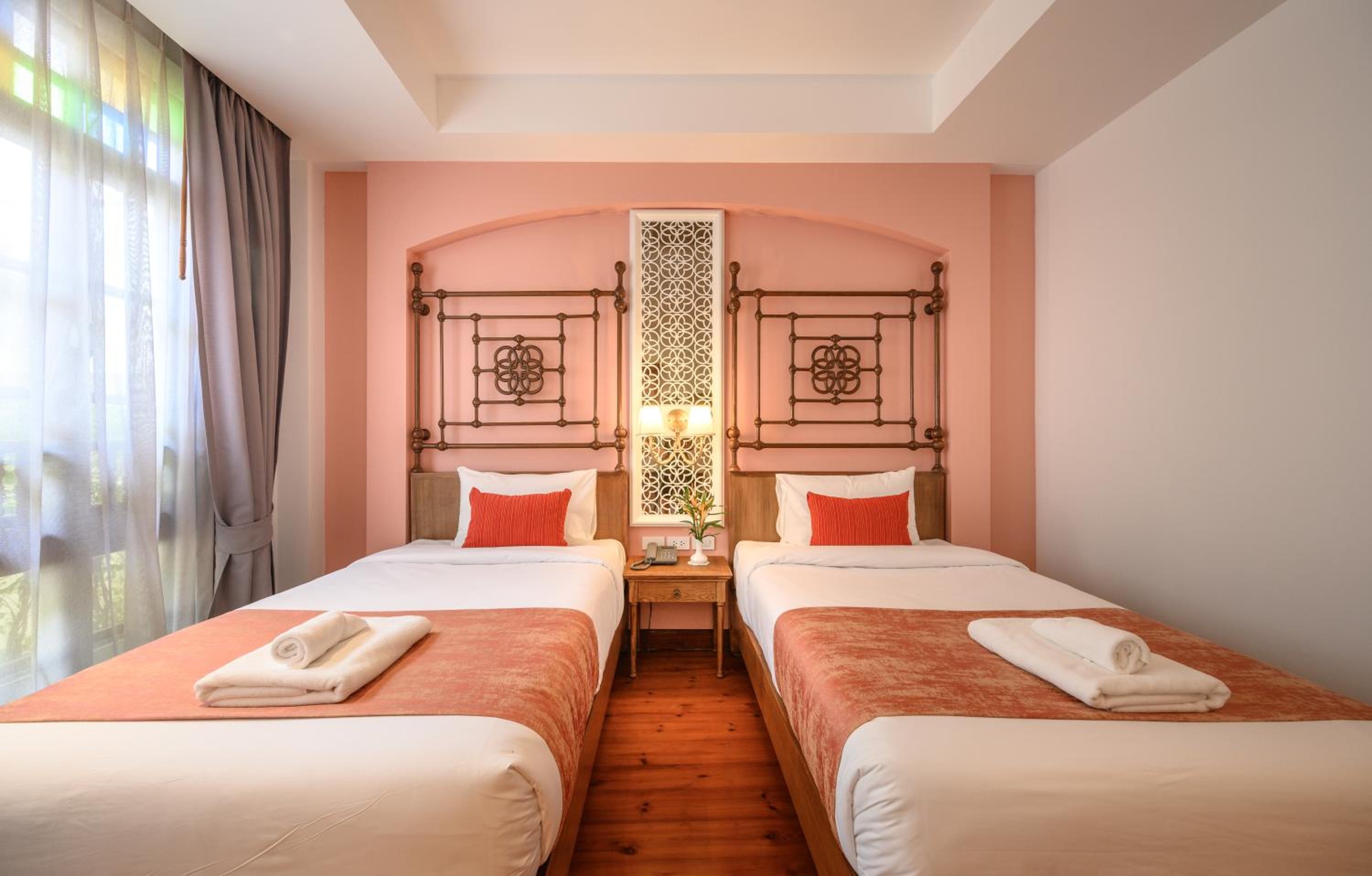 Superior Twin Room photo 2