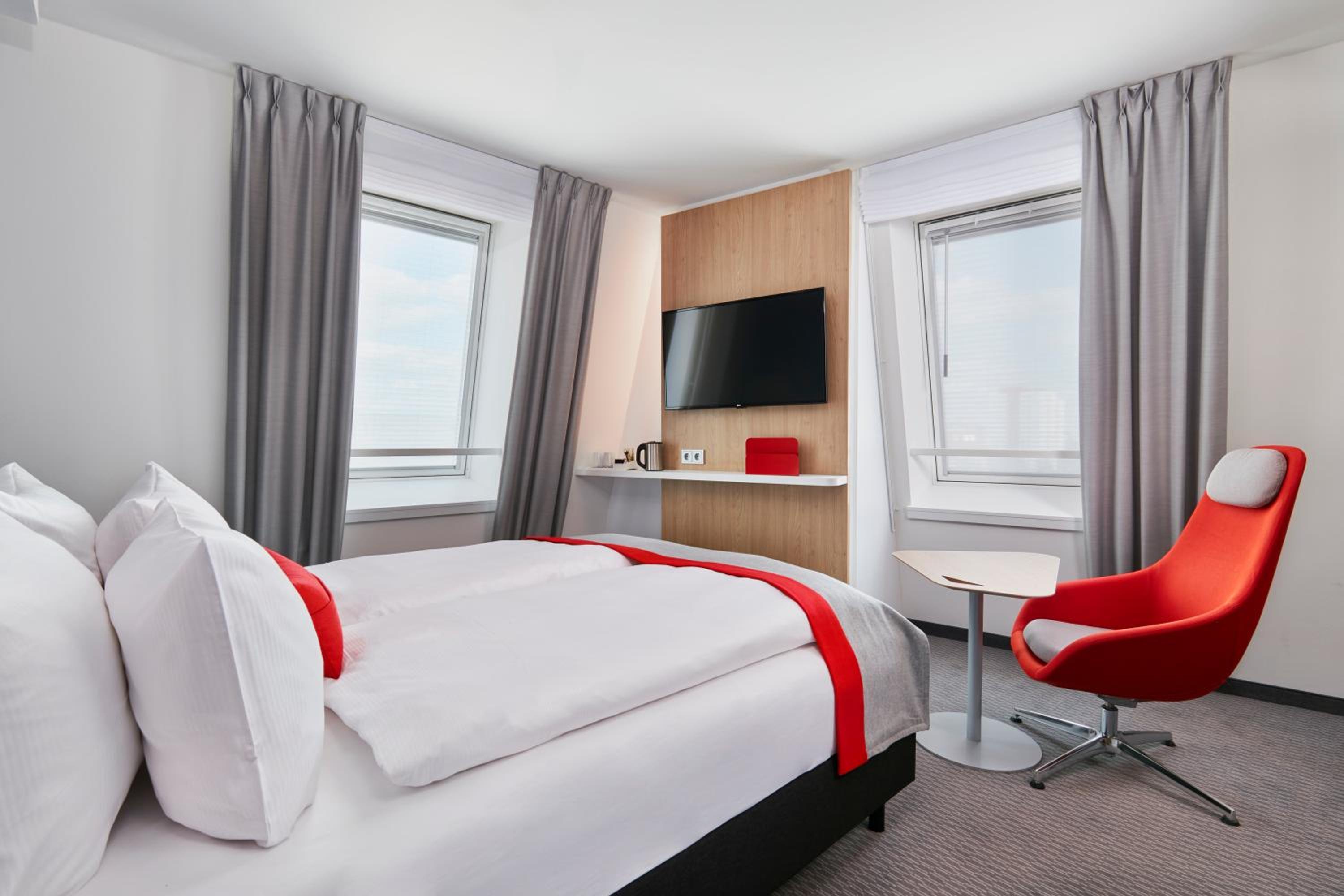 Standard Double Room - Photo 5