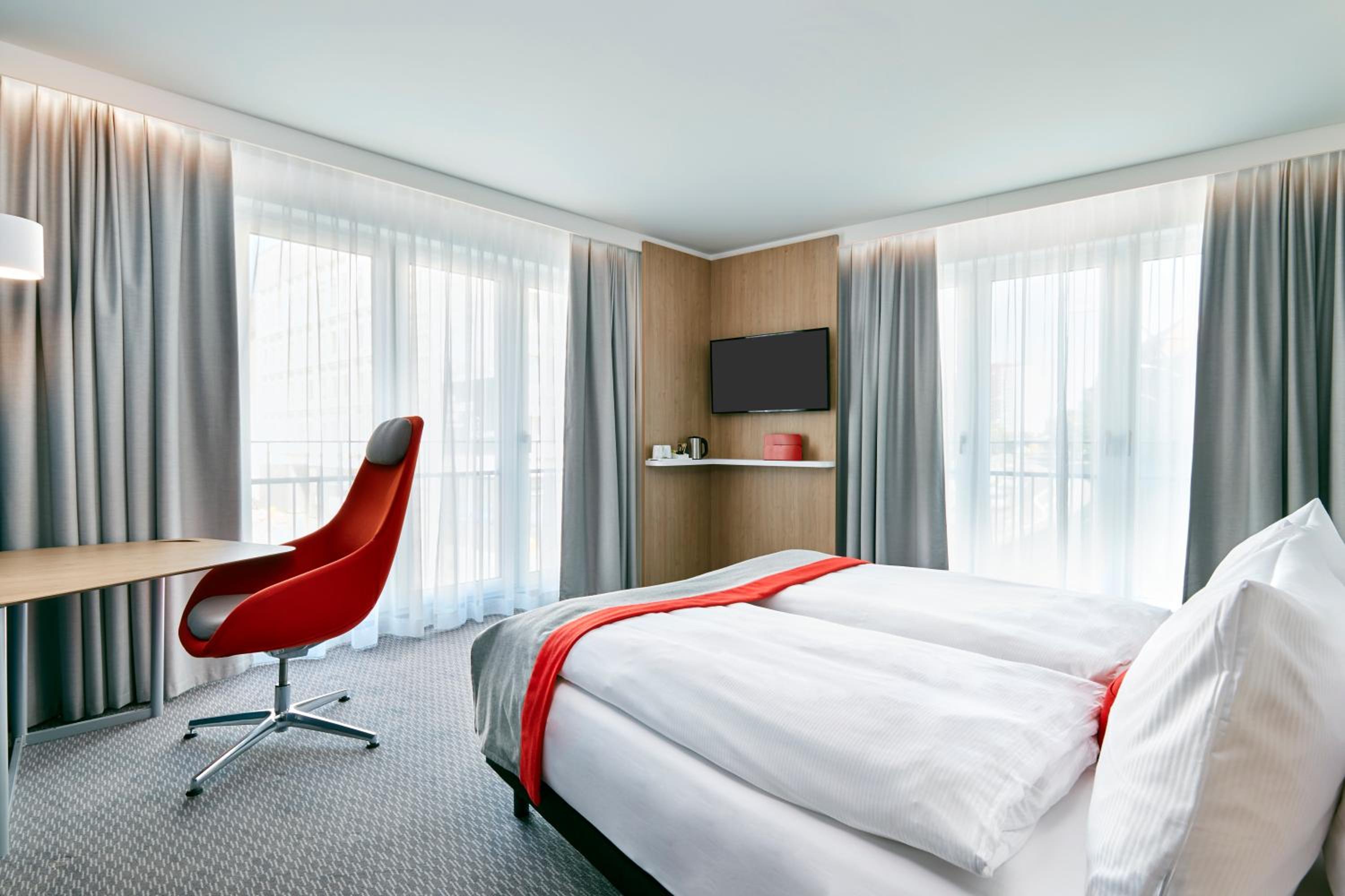 Holiday Inn Express Berlin - Alexanderplatz by IHG - Photo 7