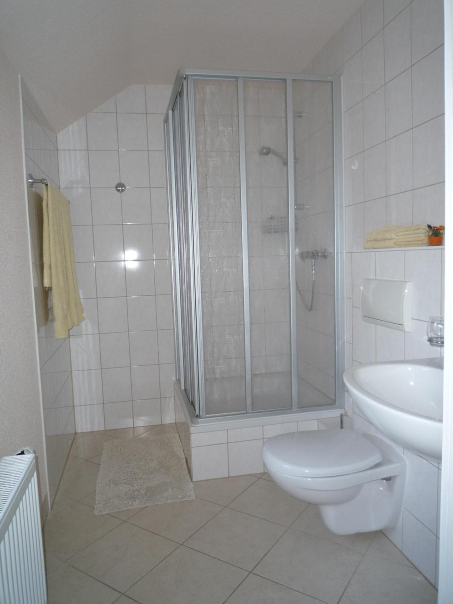 Standard Quadruple Room - Photo 4