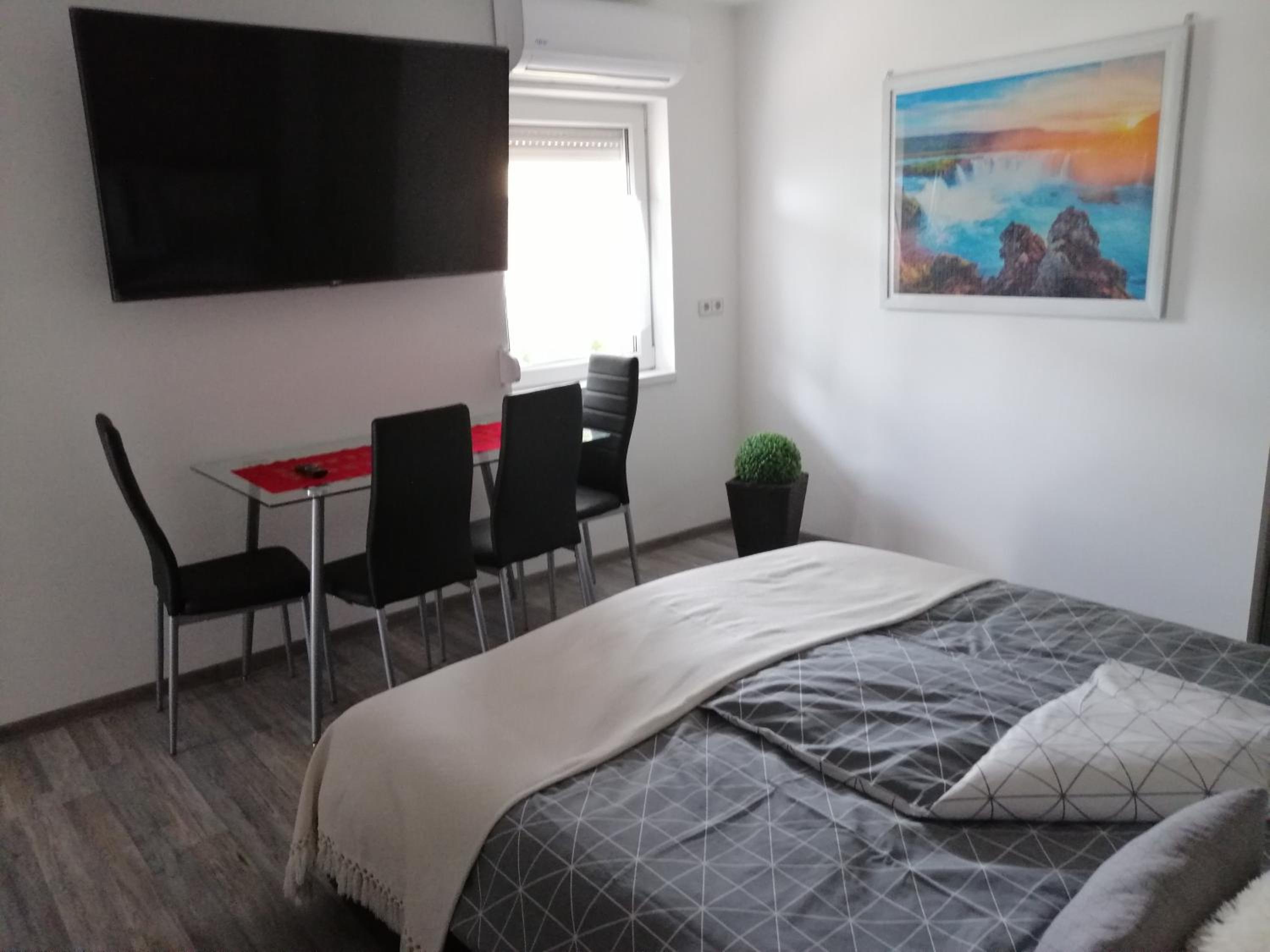 Vacation Home - Photo 2