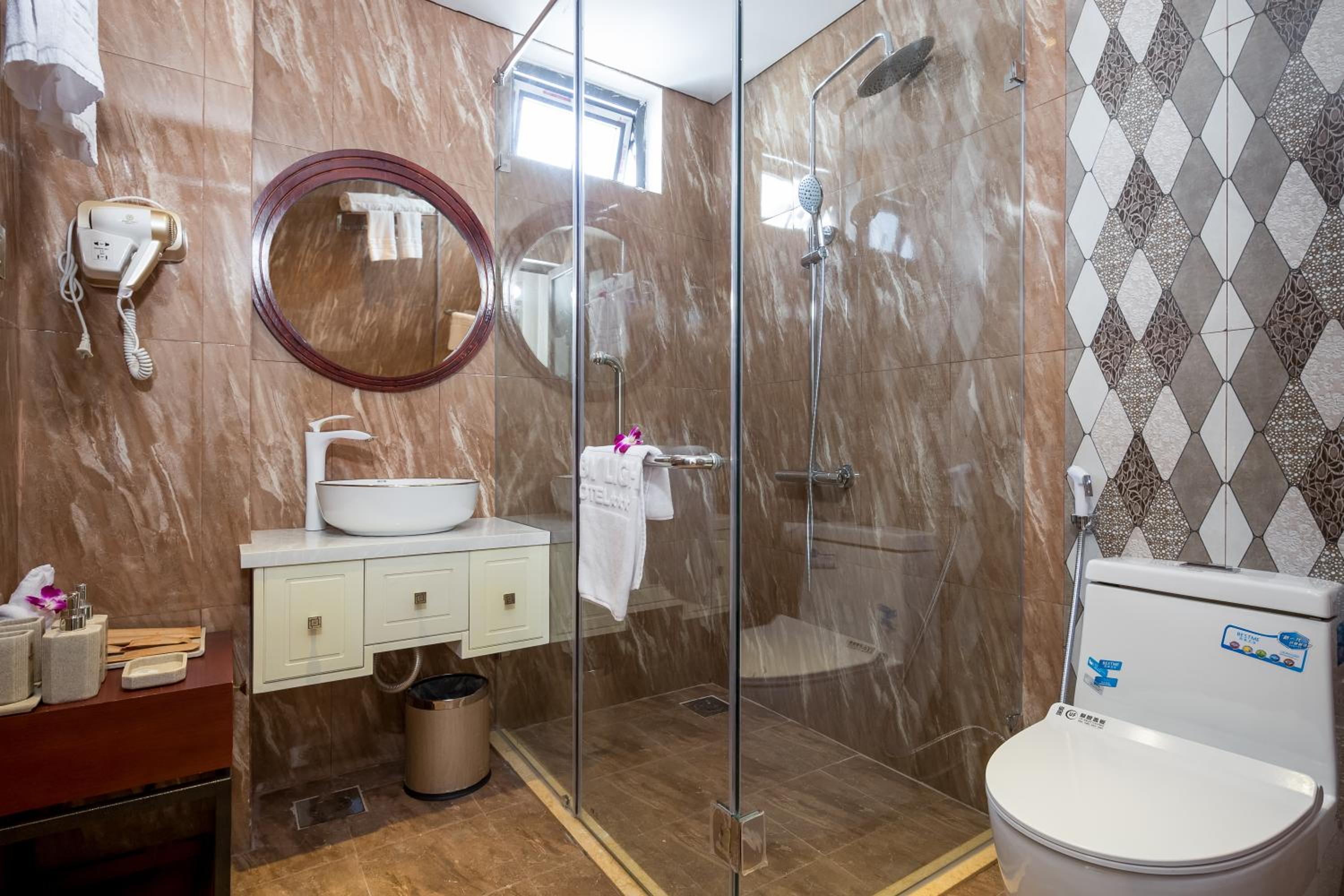 Standard Twin Room - Photo 4