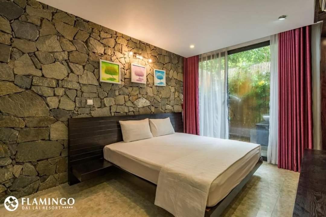 Three-Bedroom Villa photo 2
