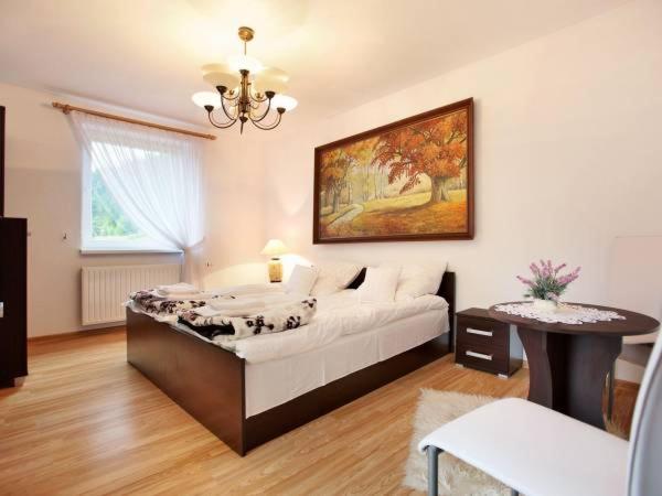 Double Room with Private Bathroom photo 1
