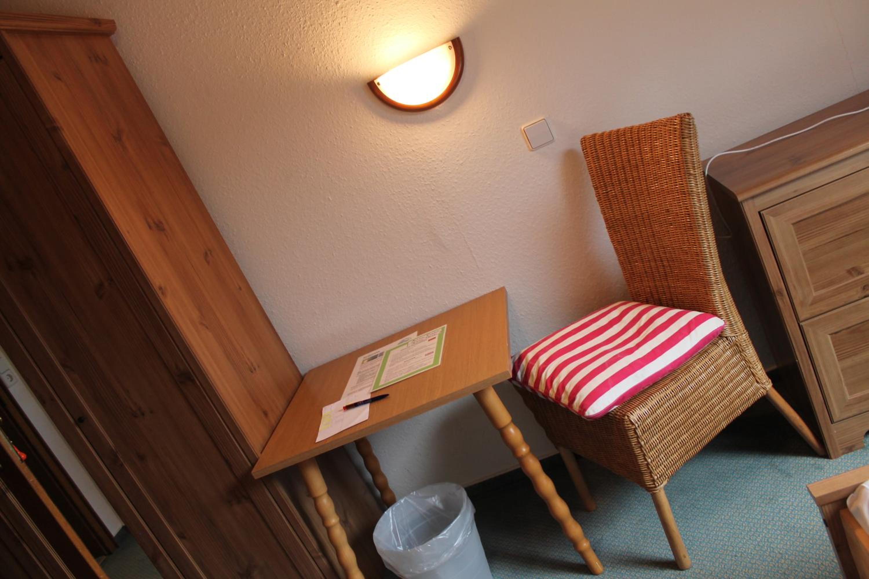 Single Room photo 3