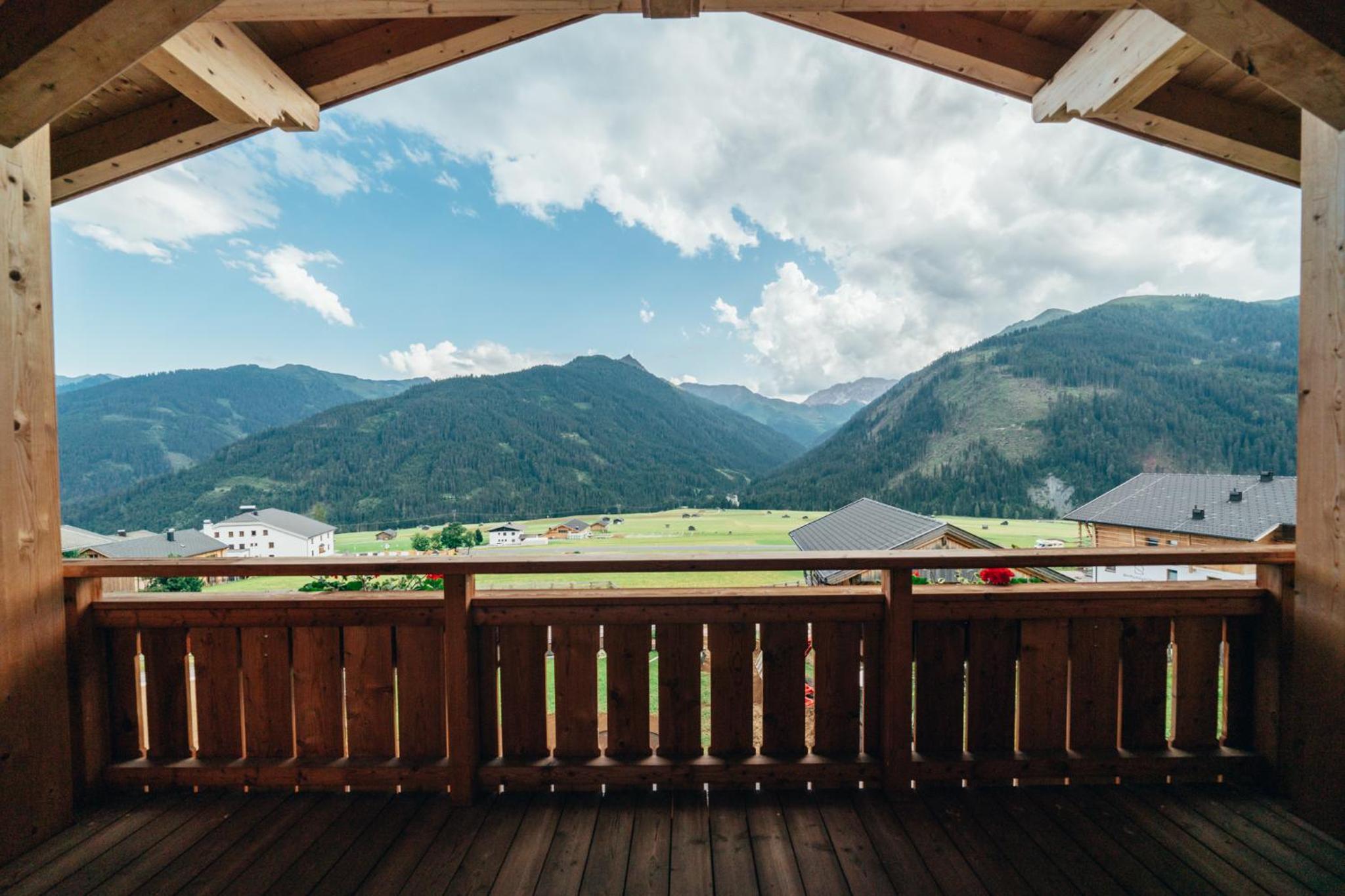 One-Bedroom Suite with Mountain View - Photo 6