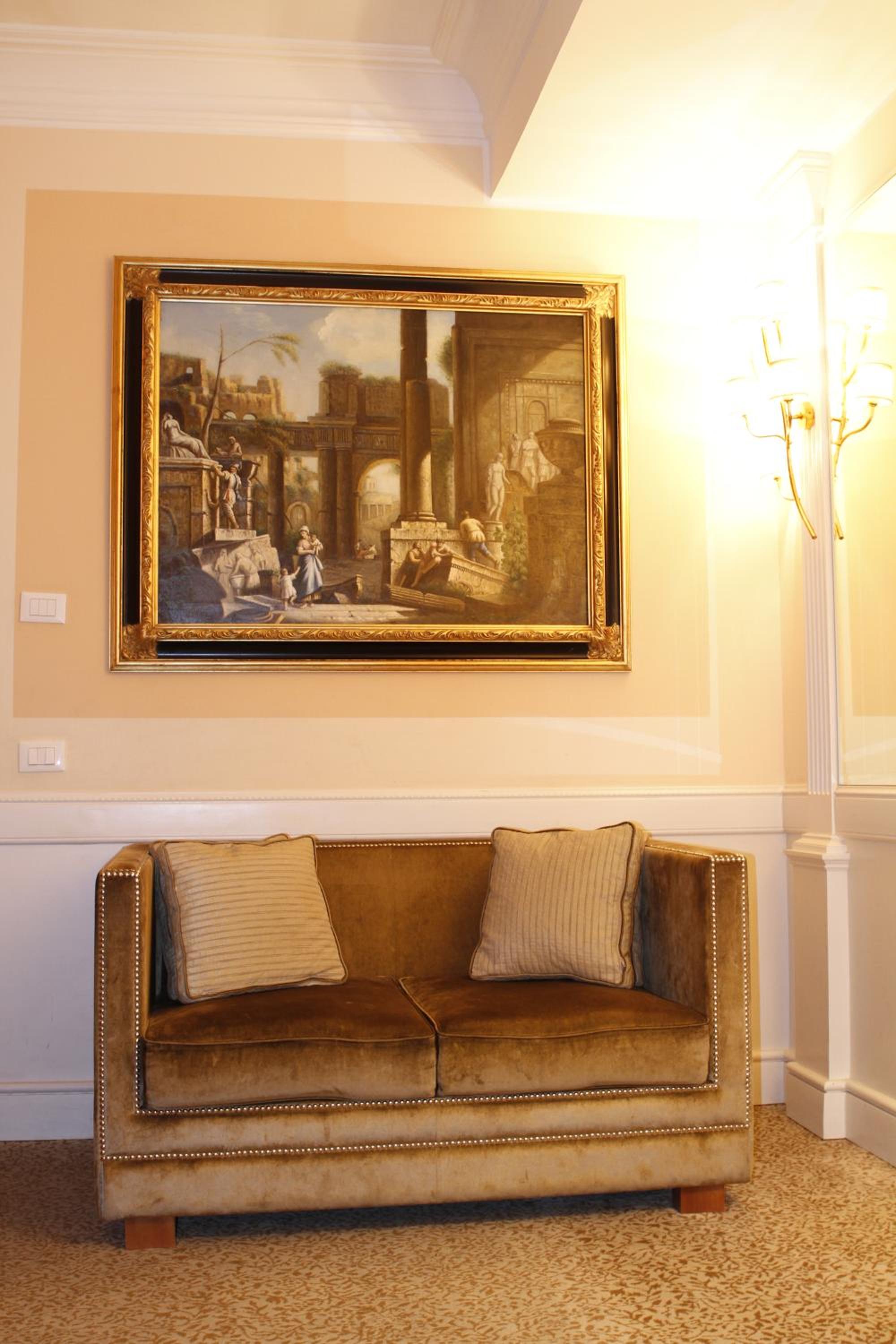 Family Room (4 Adults) photo 2
