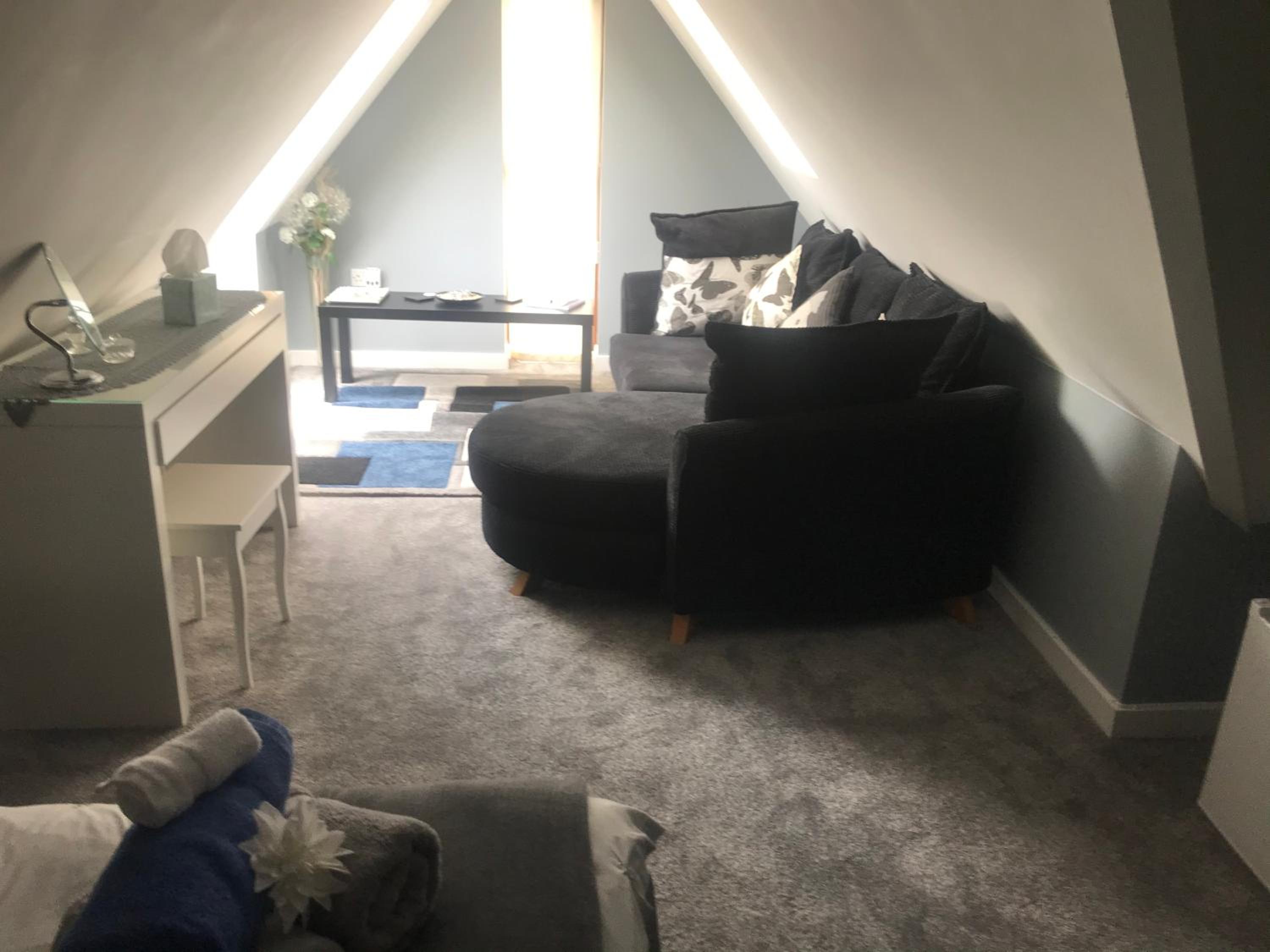 Deluxe Junior Suite photo 2