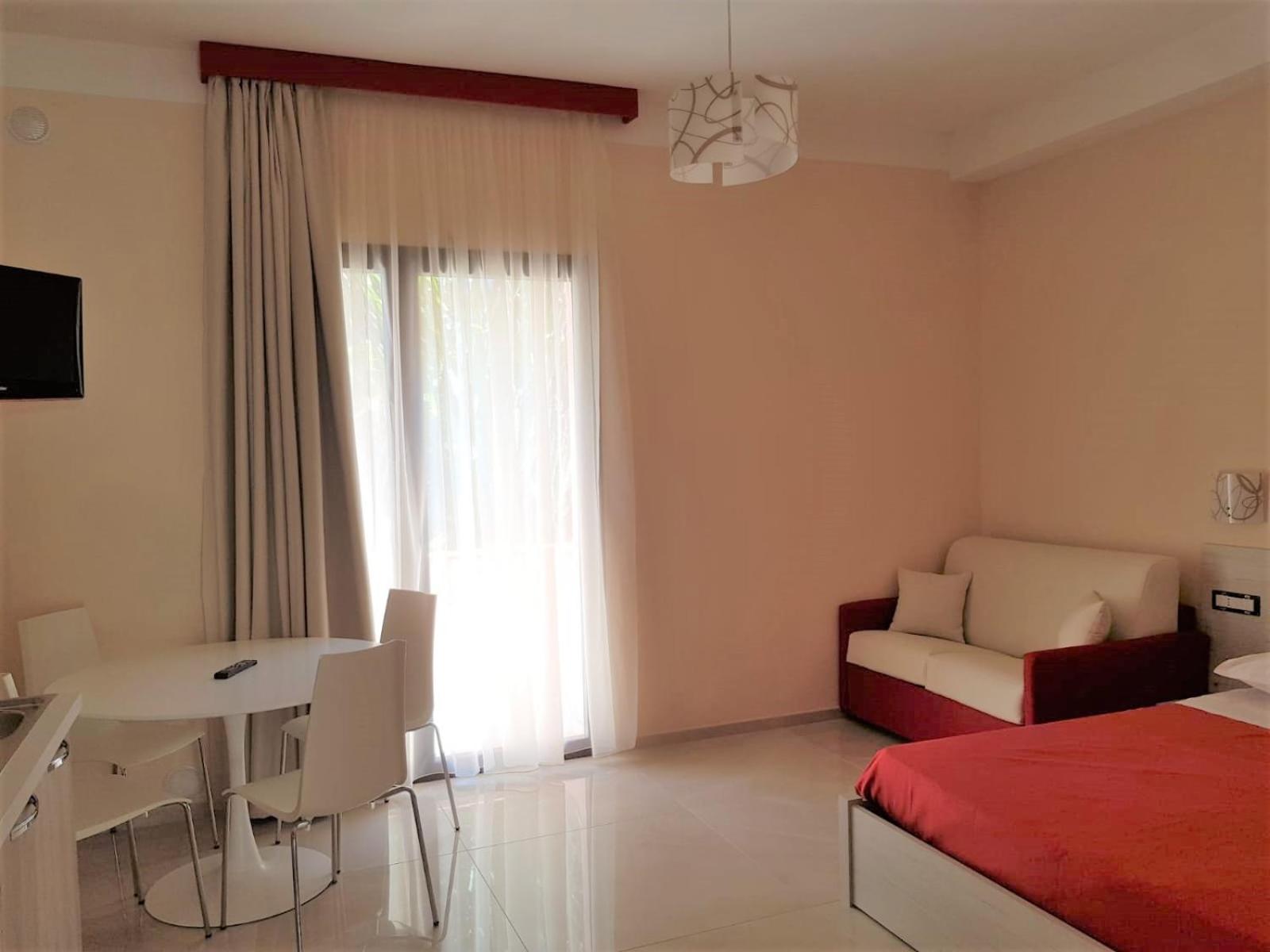 Deluxe Family Room